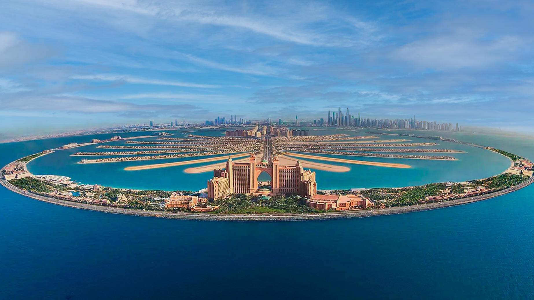 Palm Jumeirah: Luxury Hotels & Iconic Living