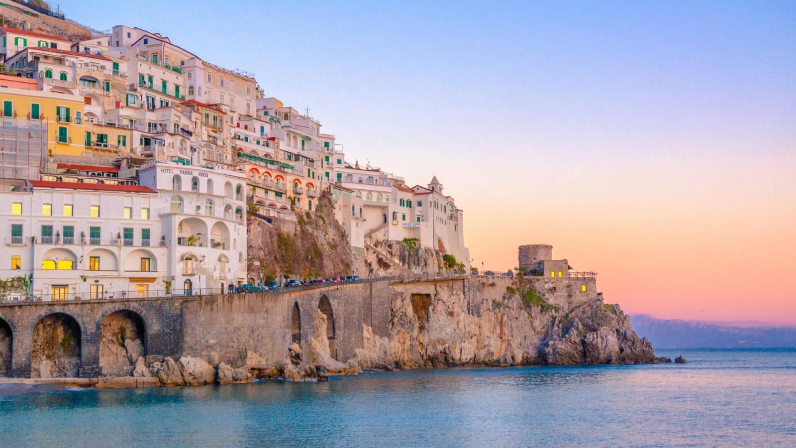 Italy’s Most Prestigious Villas, Estates and Waterfront Homes