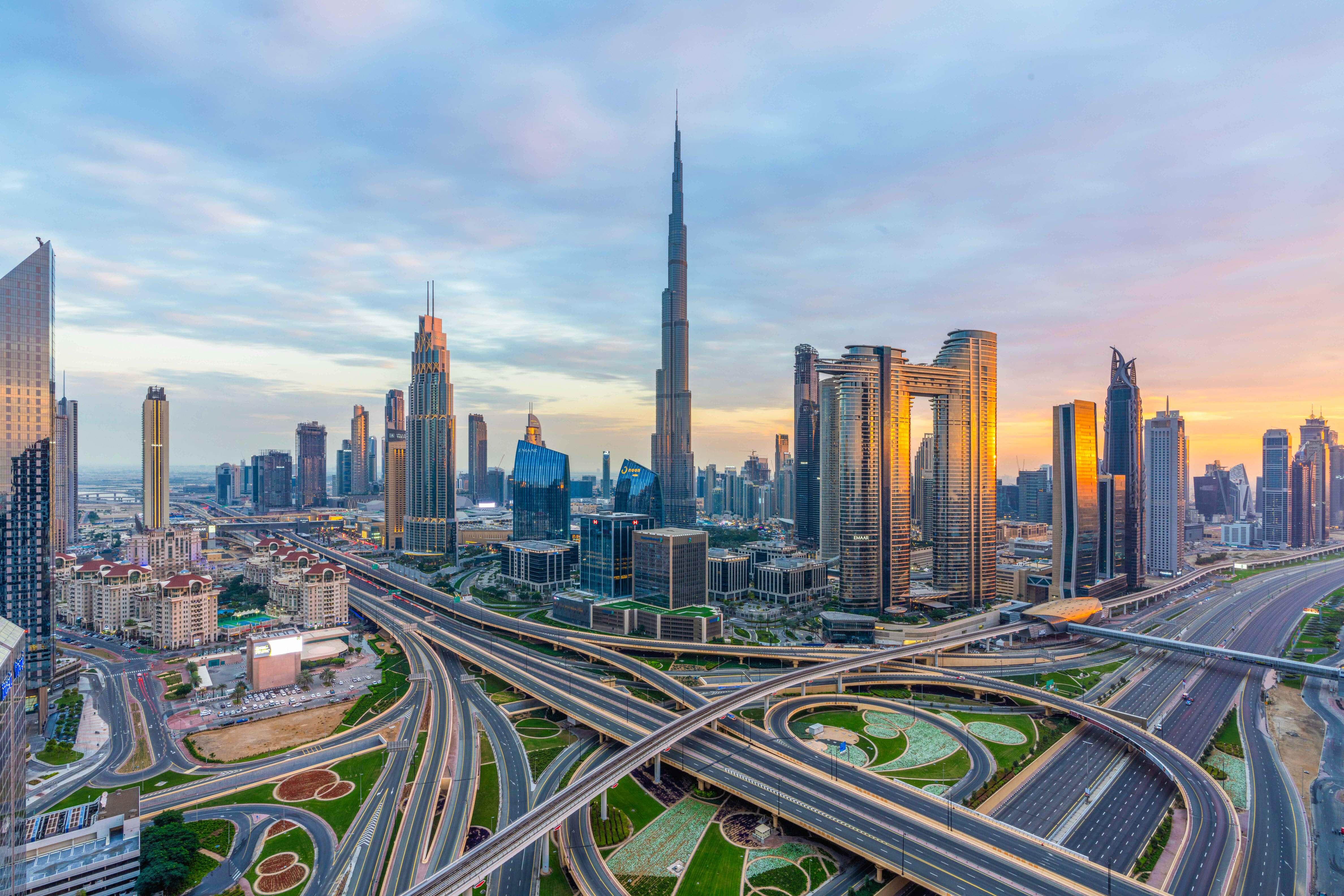 Understanding Dubai Real Estate Market in 2024: Momentum Meets Rising Risks