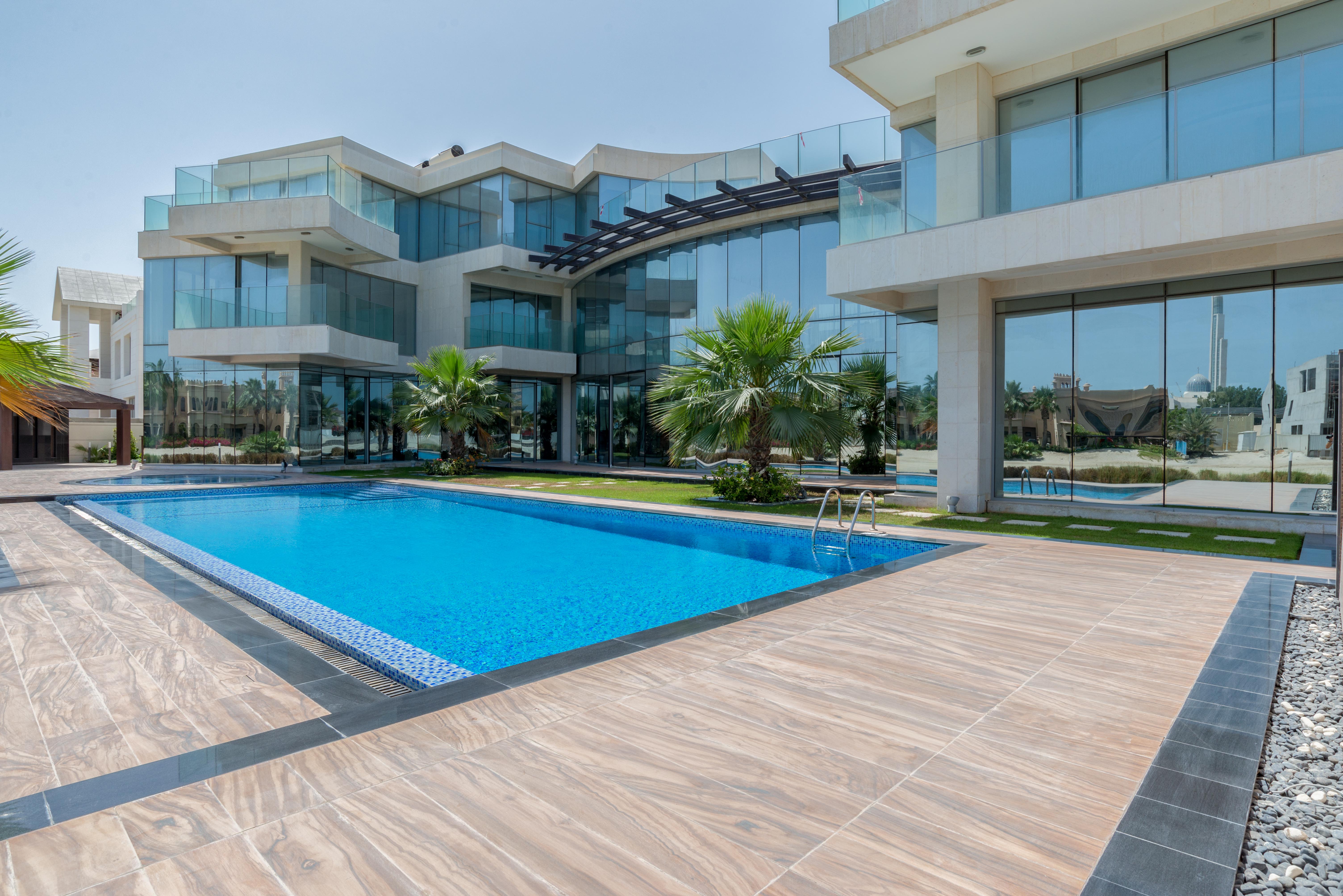 Property Tour: Stunning Contemporary Villa on J Frond, Palm Jumeirah