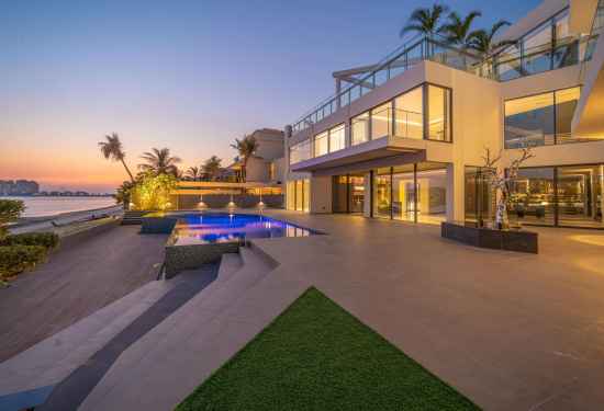 Gulf News: As Dubai's super-prime home values soar past Dh100m, private listings are what sells