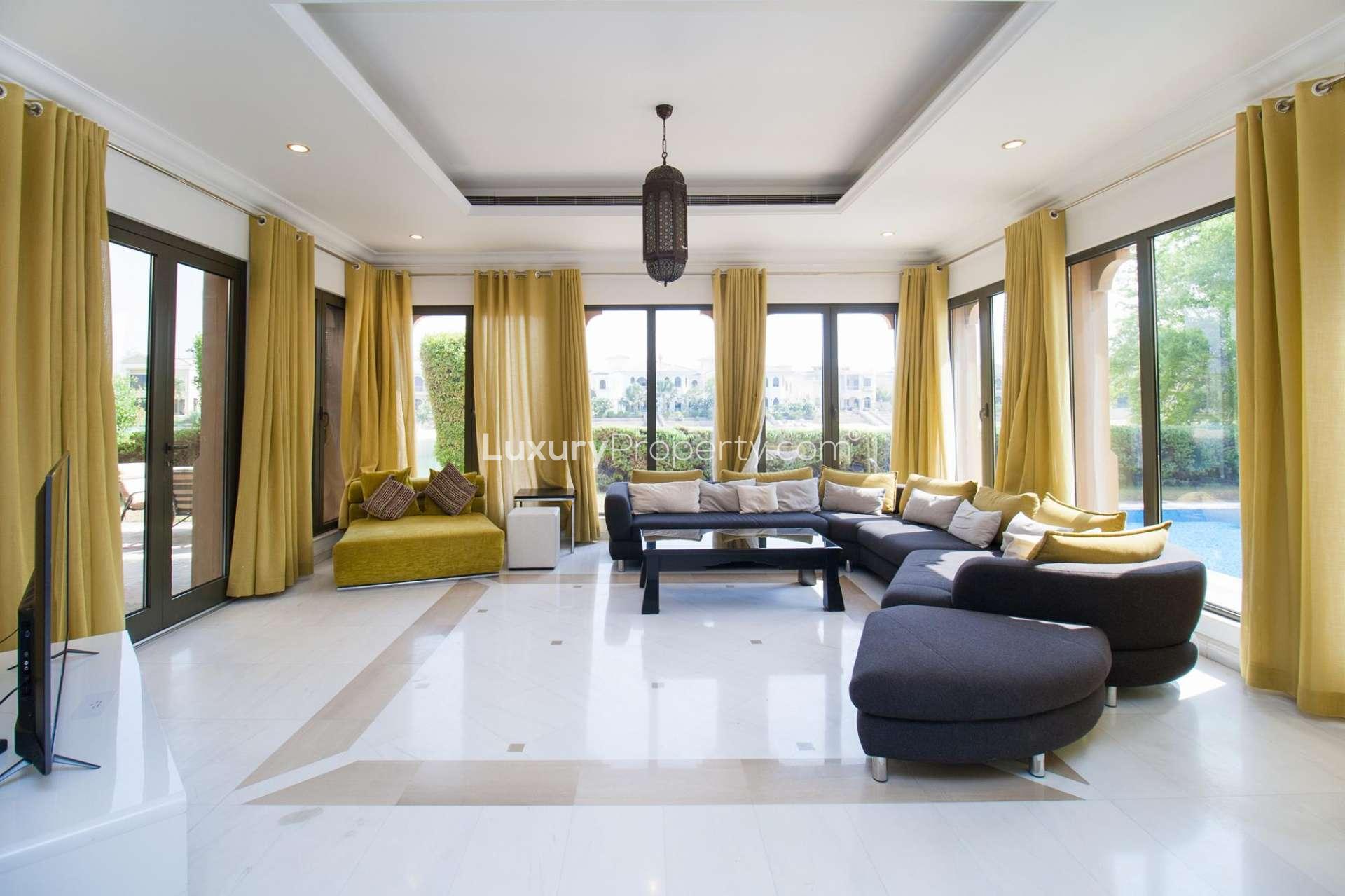 Luxurious 6-bed villa exterior on Palm Jumeirah, Signature Villas community, for rent