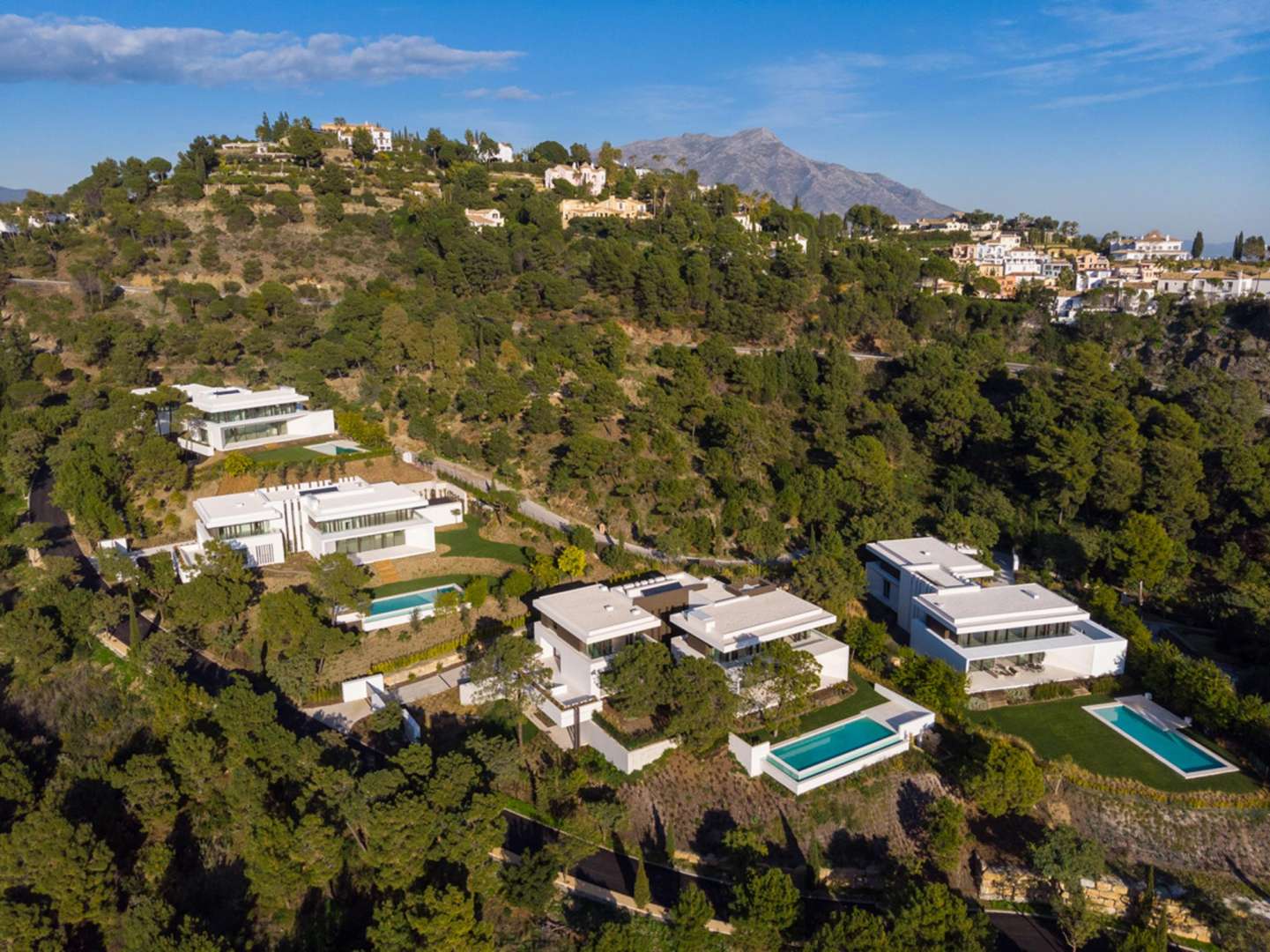 Modern villa with pool, lush garden in La Reserva de Alcuzcuz, Benahavis, Marbella