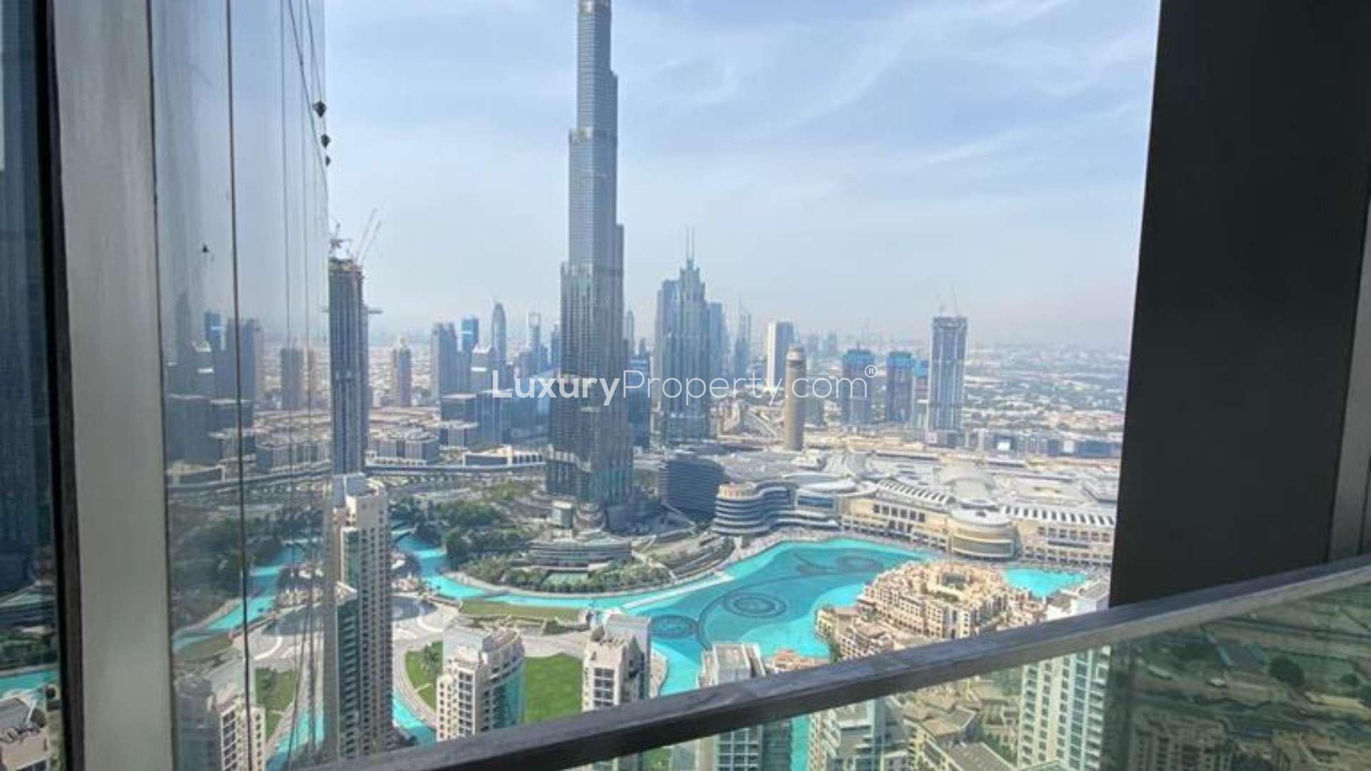 "Stunning Burj Khalifa view from Vida Sky Collection penthouse in Downtown Dubai for rent.",Skyline view from Vida Sky Collection penthouse in Downtown Dubai, showcasing Burj Khalifa