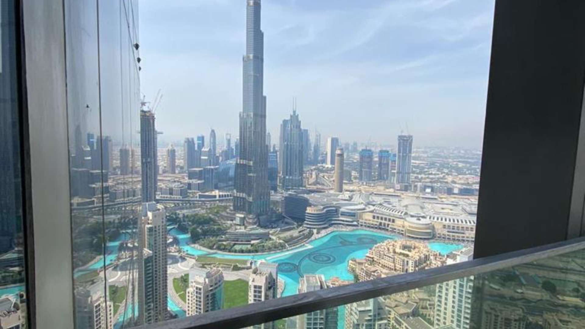 "Stunning Burj Khalifa view from Vida Sky Collection penthouse in Downtown Dubai for rent.",Skyline view from Vida Sky Collection penthouse in Downtown Dubai, showcasing Burj Khalifa