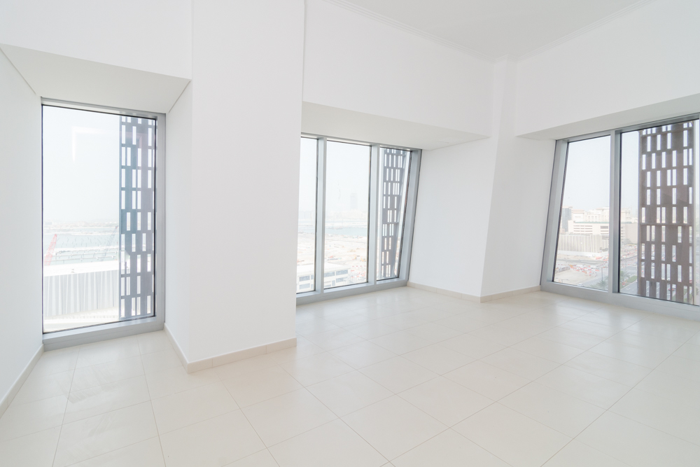 Luminous 1-bed apartment view, Cayan Tower, Dubai Marina, overlooking marina and skyscrapers