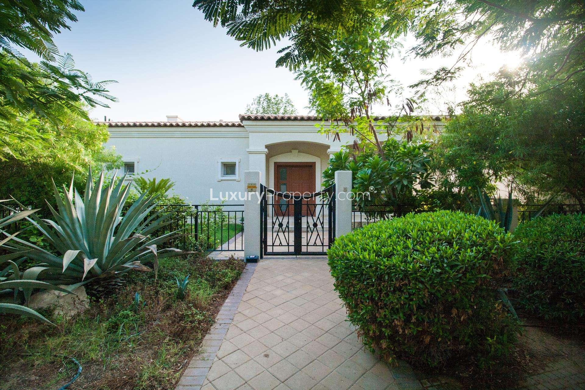 Immaculate living room with tiled floors in upgraded 4-bedroom bungalow, Motor City