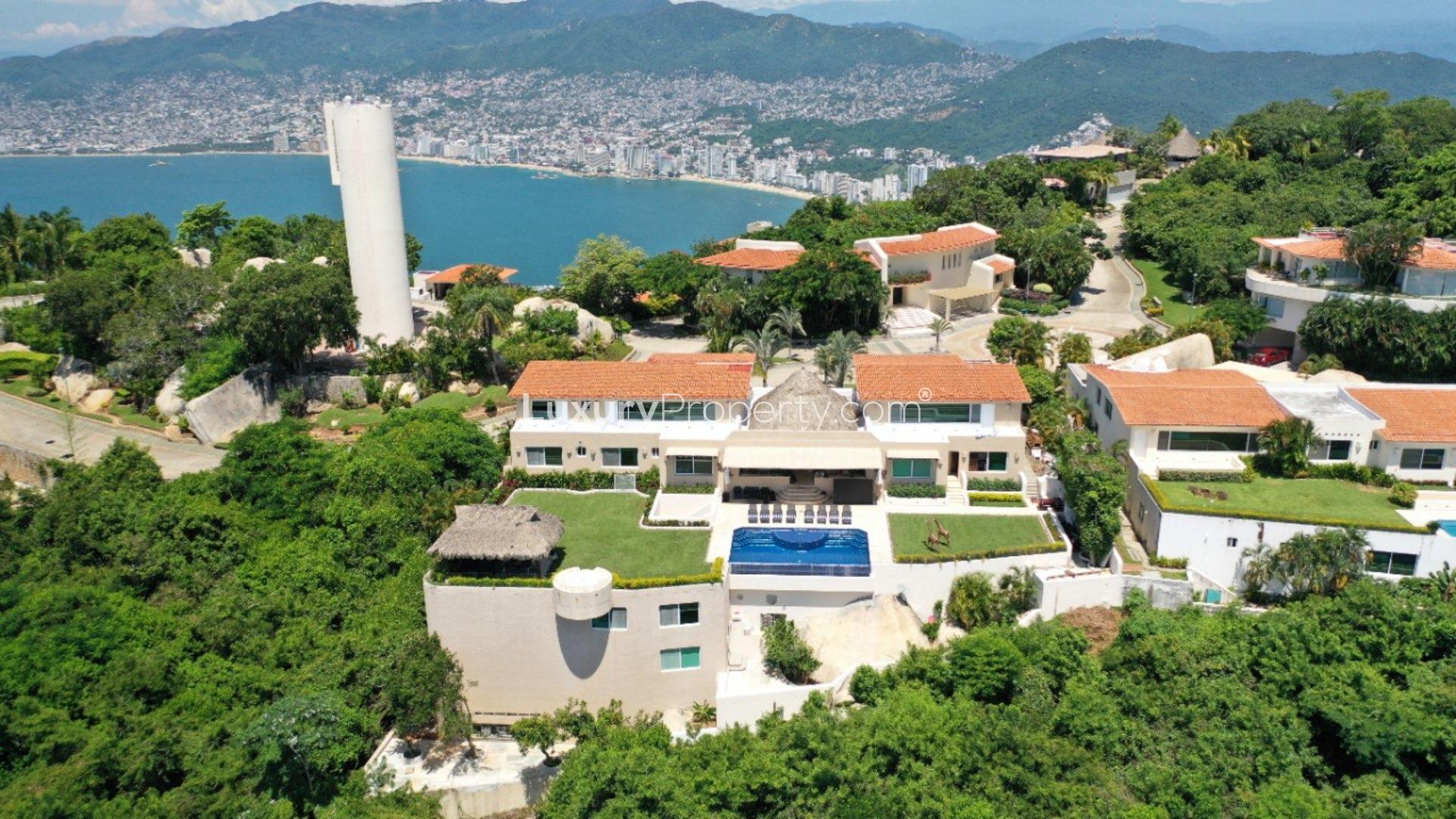 Aerial view of Stunning Villa Capricho for sale in Acapulco, featuring pool and gardens