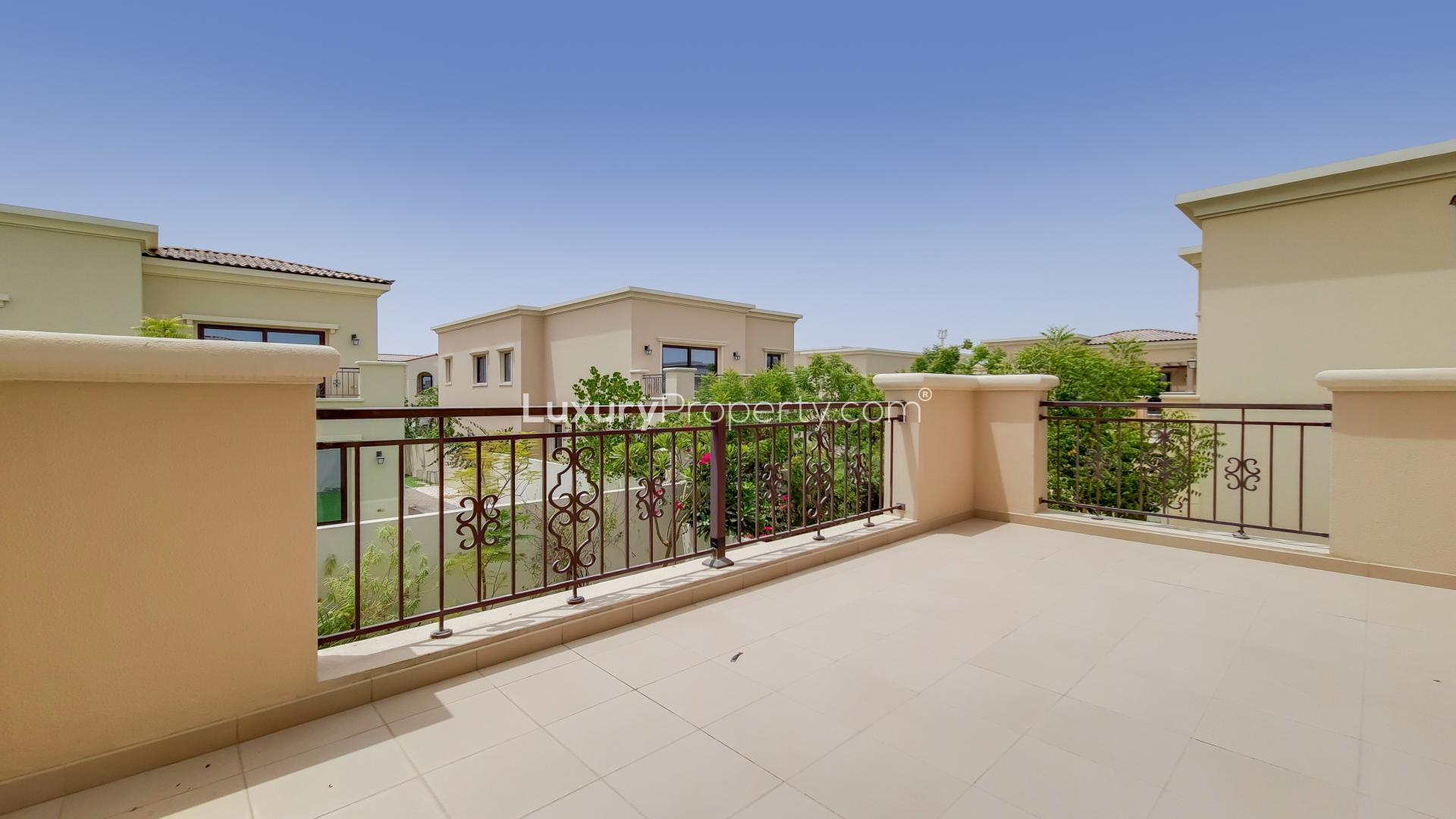 Bright living room in a 4-bedroom villa, Arabian Ranches 2, Lila sub-community