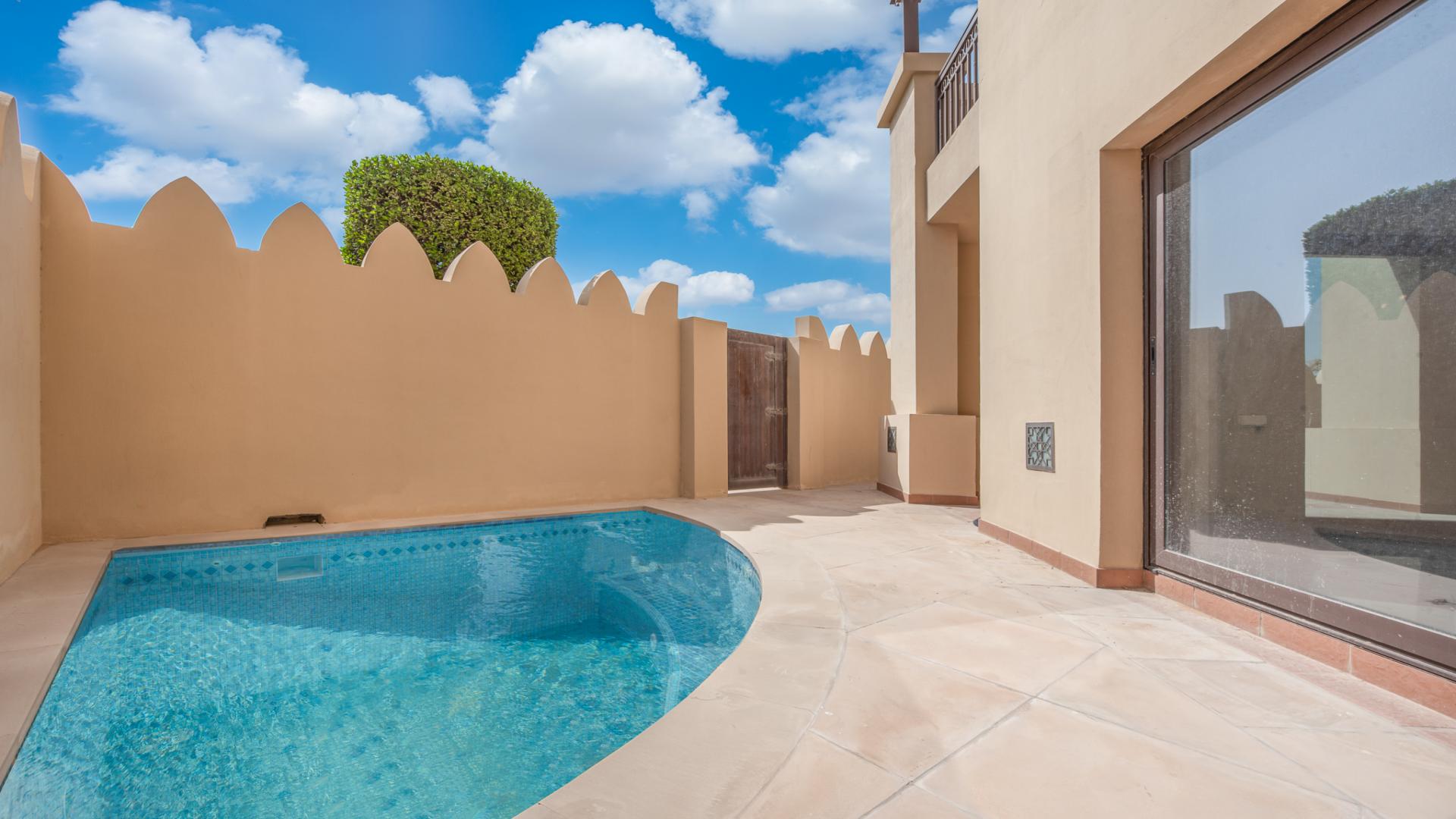 Private pool at Palm Jumeirah townhouse, The Fairmont Palm Residences, Dubai real estate