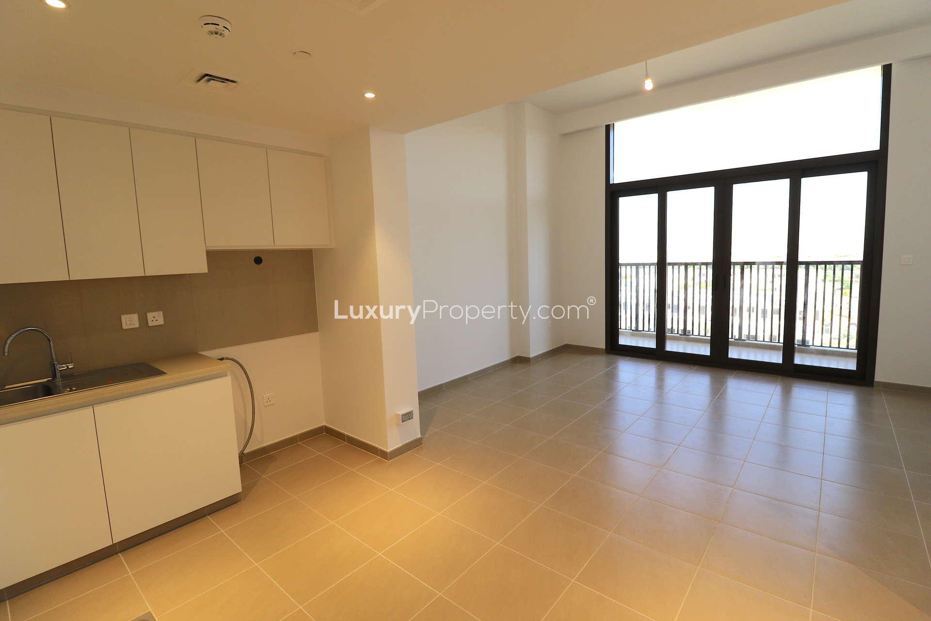 Modern kitchen in 2-bedroom Jenna apartment, Town Square, available for rent