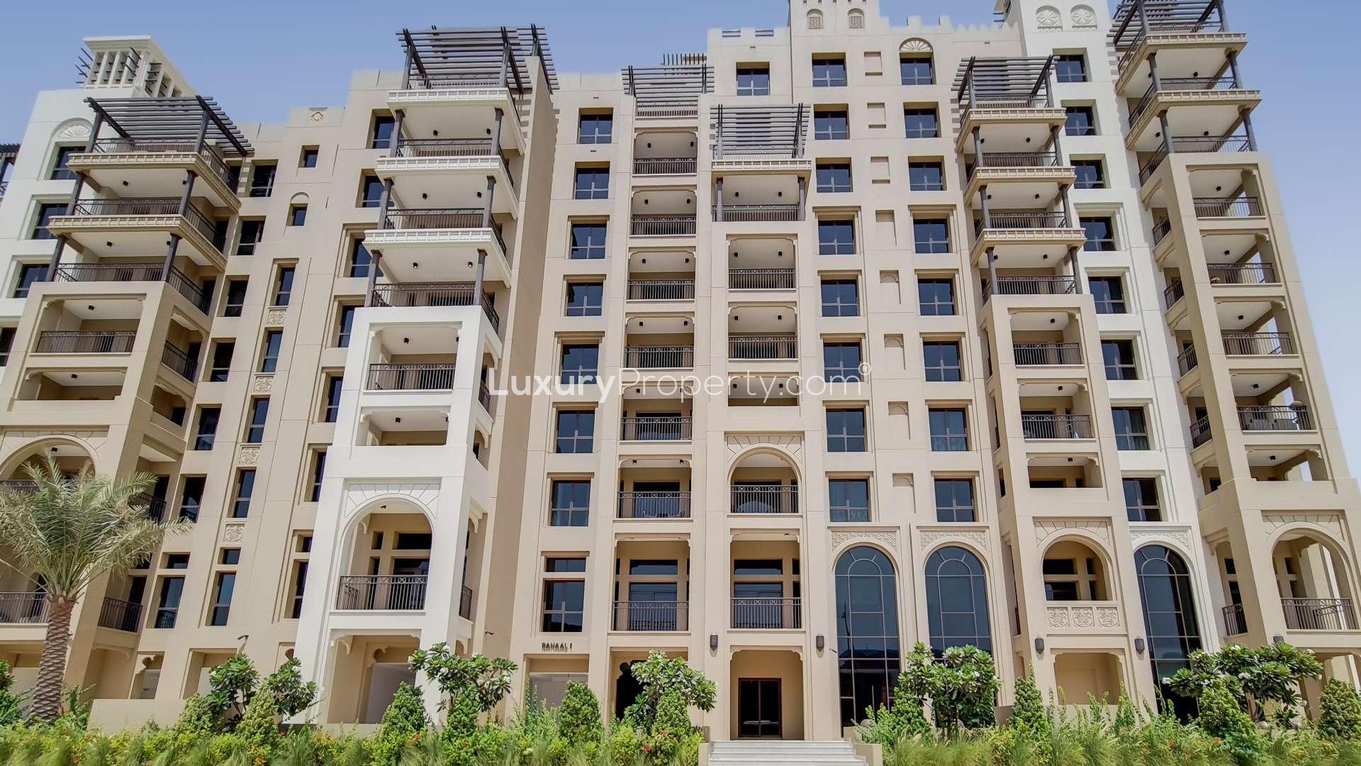 "High floor apartment balcony with stunning views, Madinat Jumeirah Living, Umm Suqeim.",Luxurious apartment exterior in Madinat Jumeirah Living, high floor, stunning views, for rent