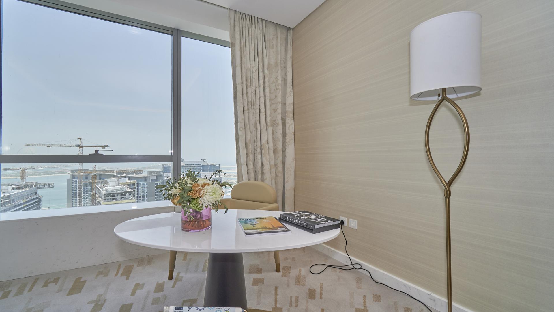 Furnished studio bedroom in Palm Tower, Palm Jumeirah with stunning marina views for rent