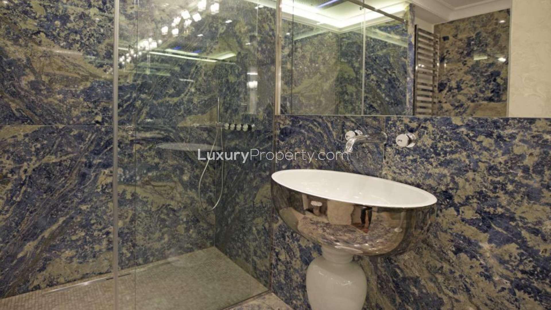 Luxurious bathroom with marble walls in 2-bedroom apartment, Parc Saint Roman, Monaco