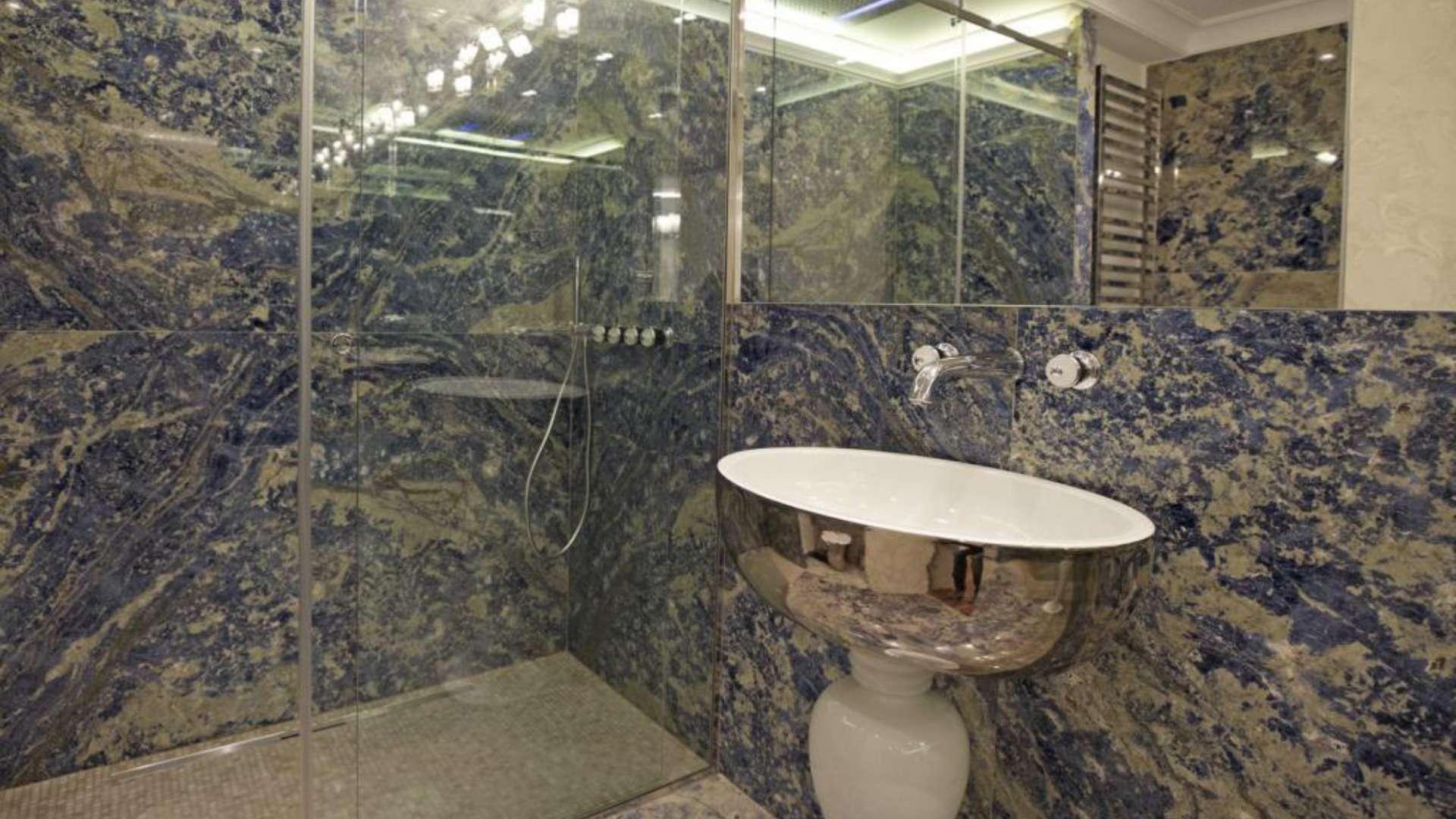 Luxurious bathroom with marble walls in 2-bedroom apartment, Parc Saint Roman, Monaco