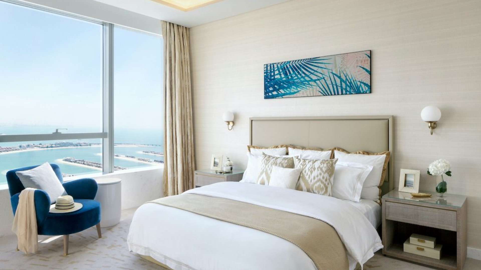 Modern bathroom in brand new furnished apartment, The Palm Tower, Palm Jumeirah