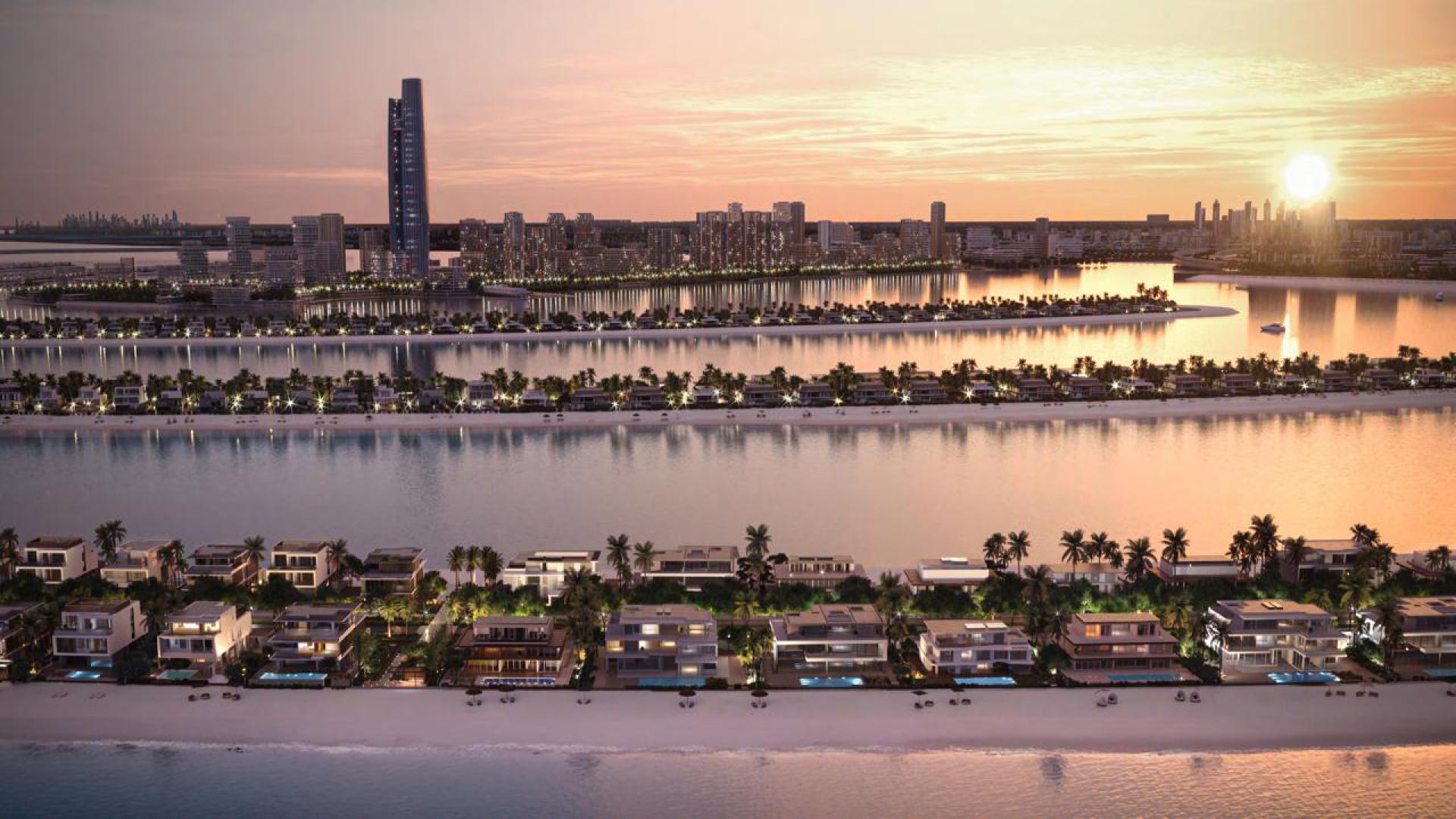 Luxurious open-plan interior with waterfront view in Palm Jebel Ali, Frond O property