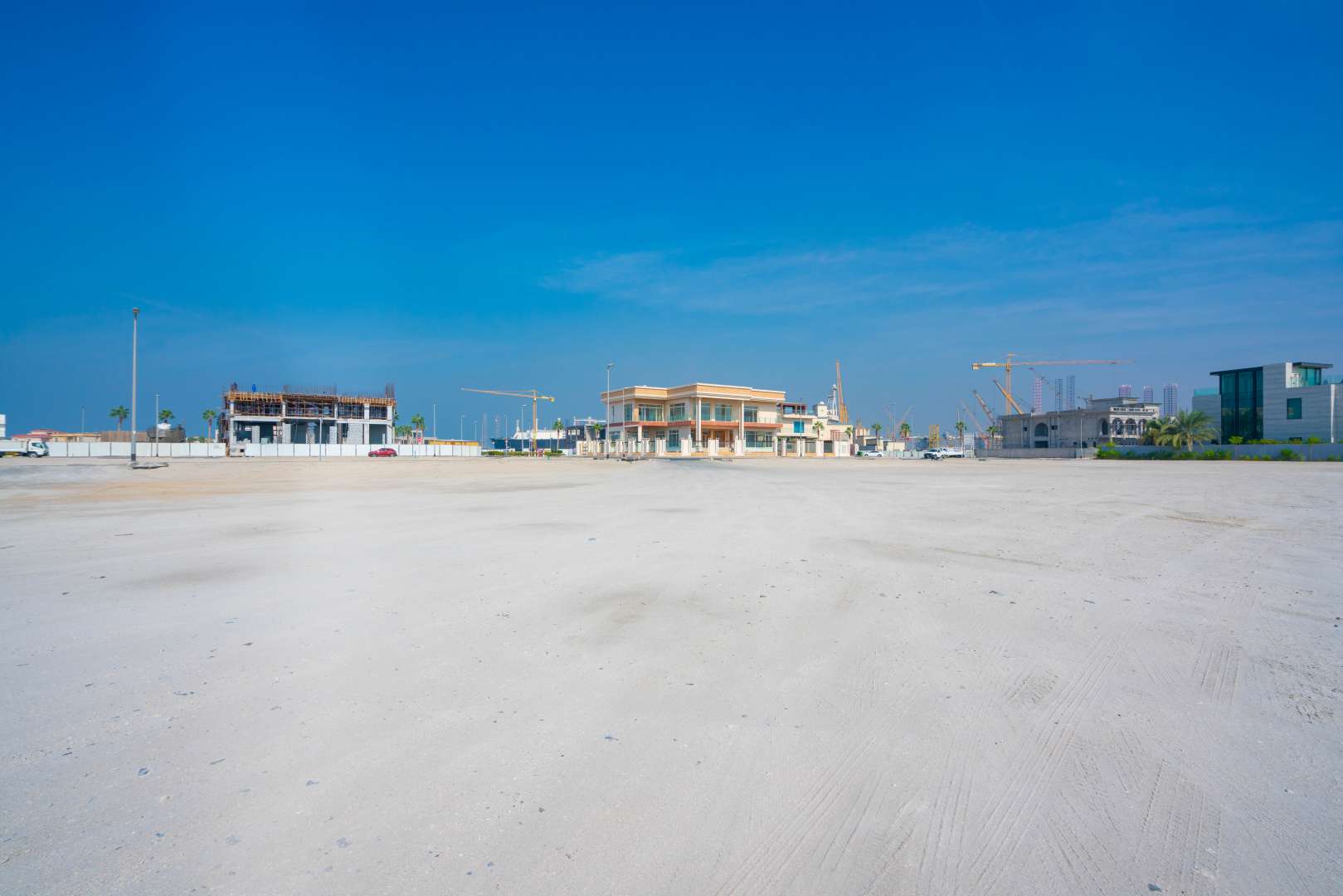 Sea view plot for sale in Pearl Jumeirah, Jumeirah community, ideal for dream home