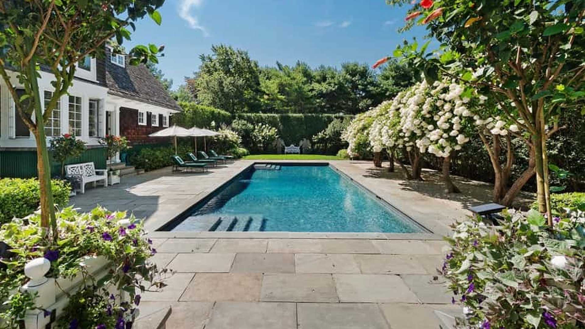 Home theater with leather seating in Dutch Colonial villa, Hamptons, New York
