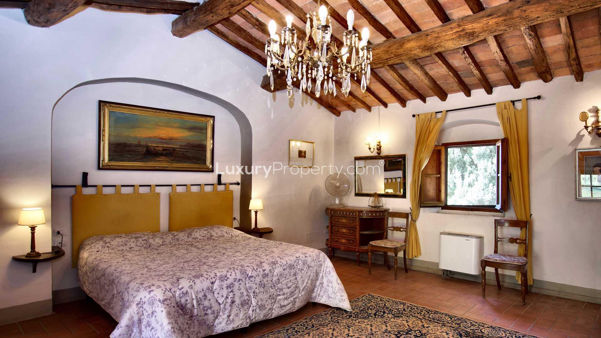 Stunning 16th-century villa with lush greenery in Chianti, Tuscany, for sale