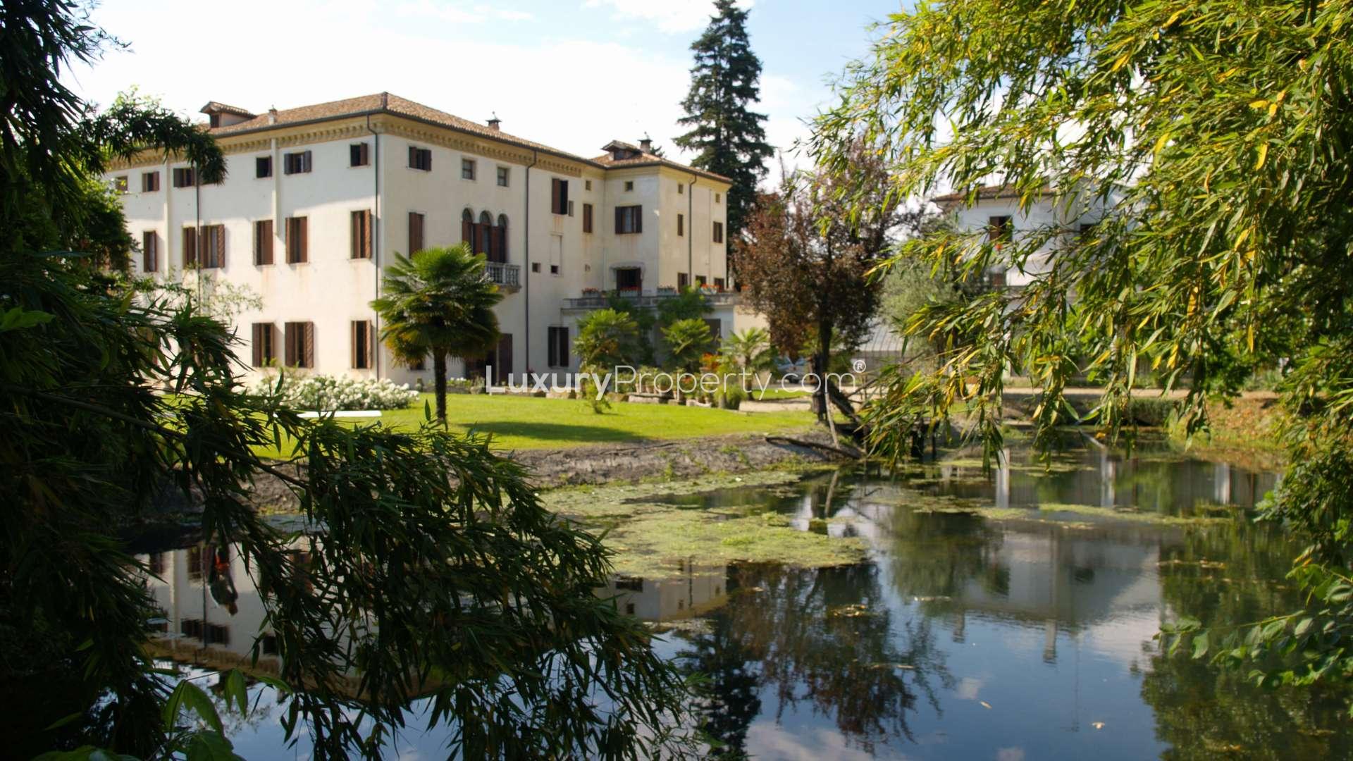 N/A,Aerial view of Villa Polcastro, a 15-bedroom, 6-bathroom villa in Loreggia for sale