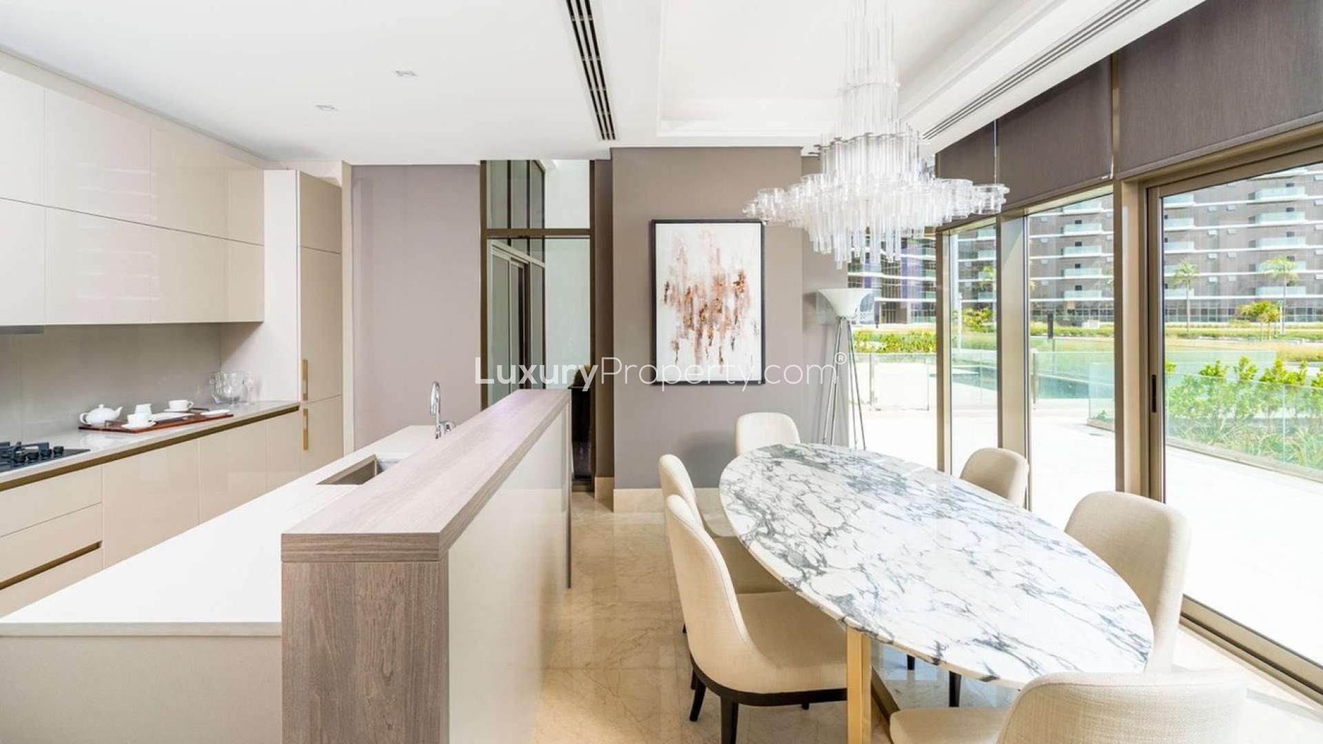 Elegant living room in 3-bedroom townhouse at The 8 Residence, Palm Jumeirah