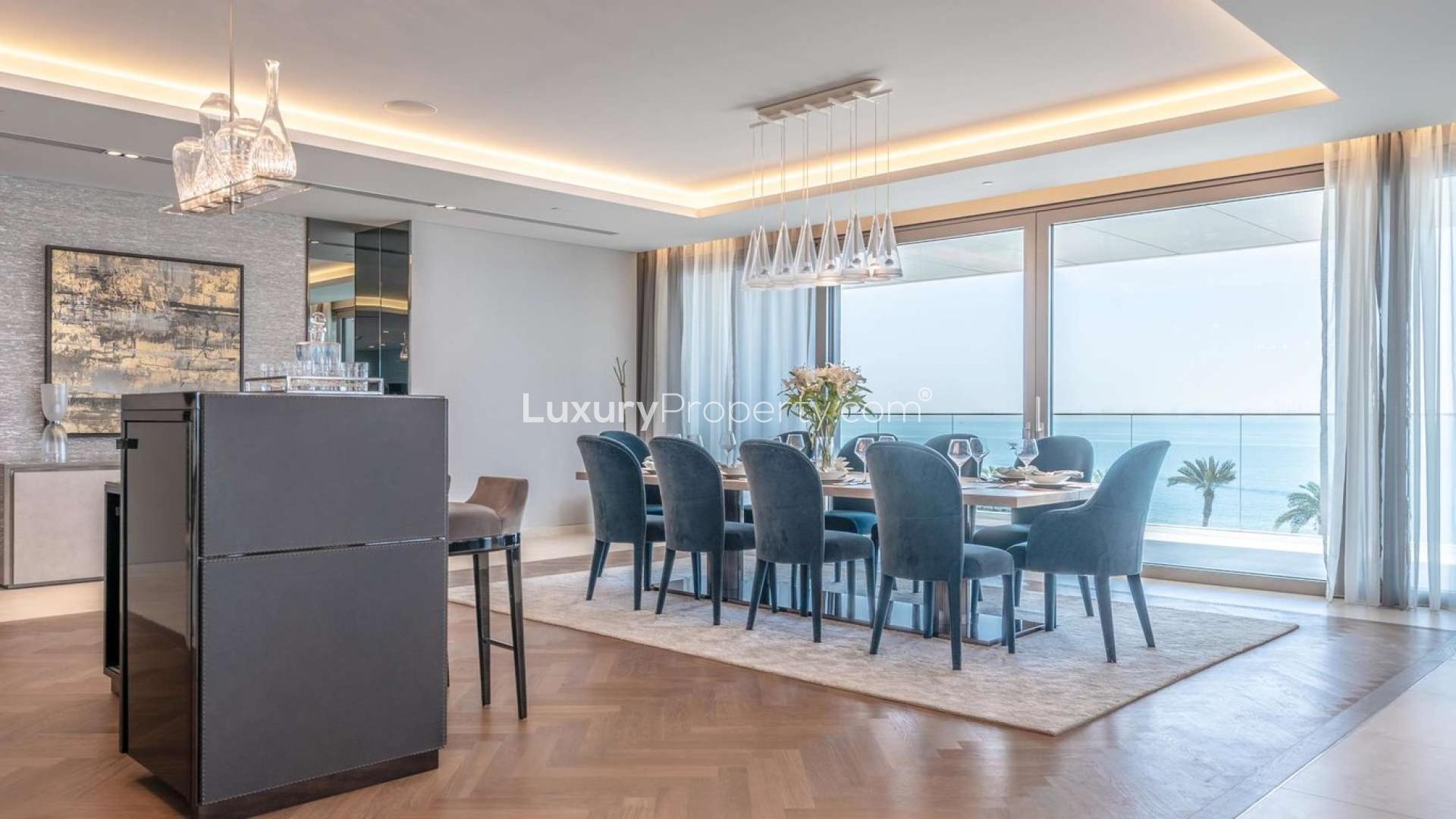 Dining area with ocean view in Alef Residences penthouse, Palm Jumeirah, Dubai