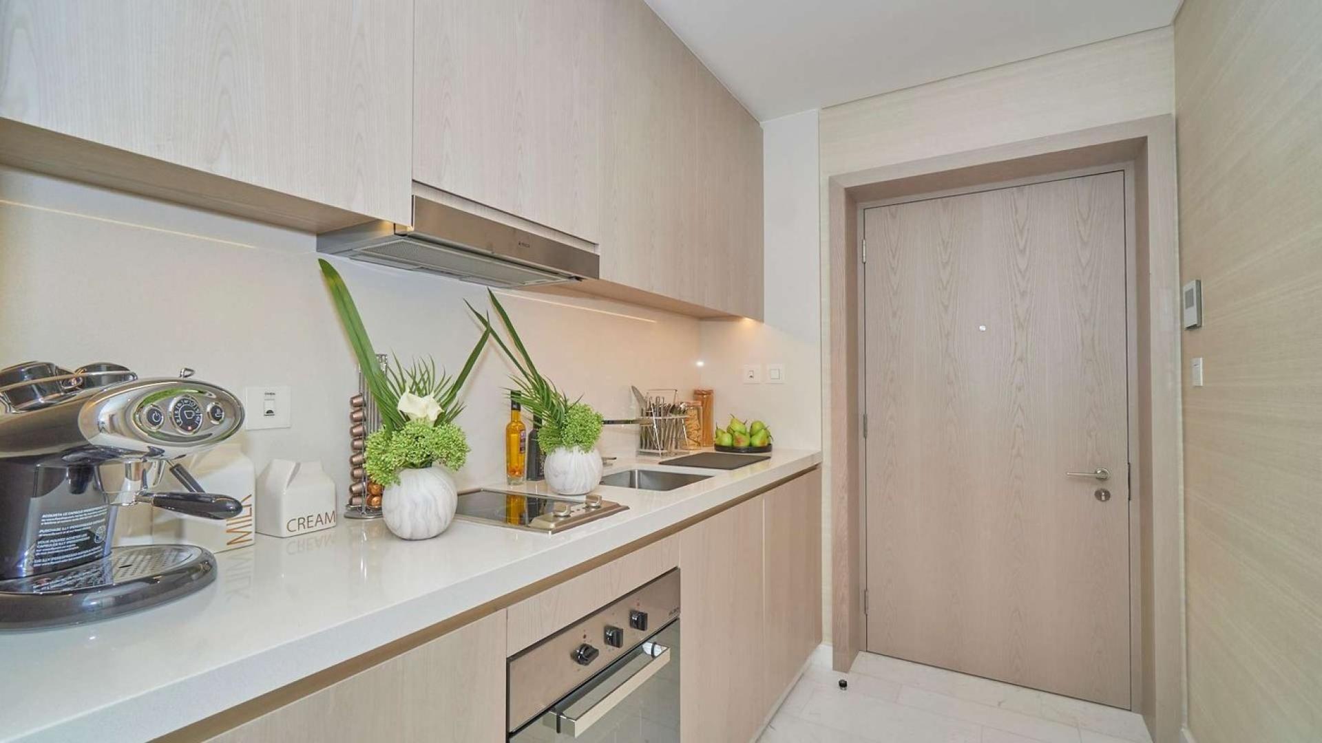 N/A,High-floor studio apartment in The Palm Tower, Palm Jumeirah, Dubai, exterior view