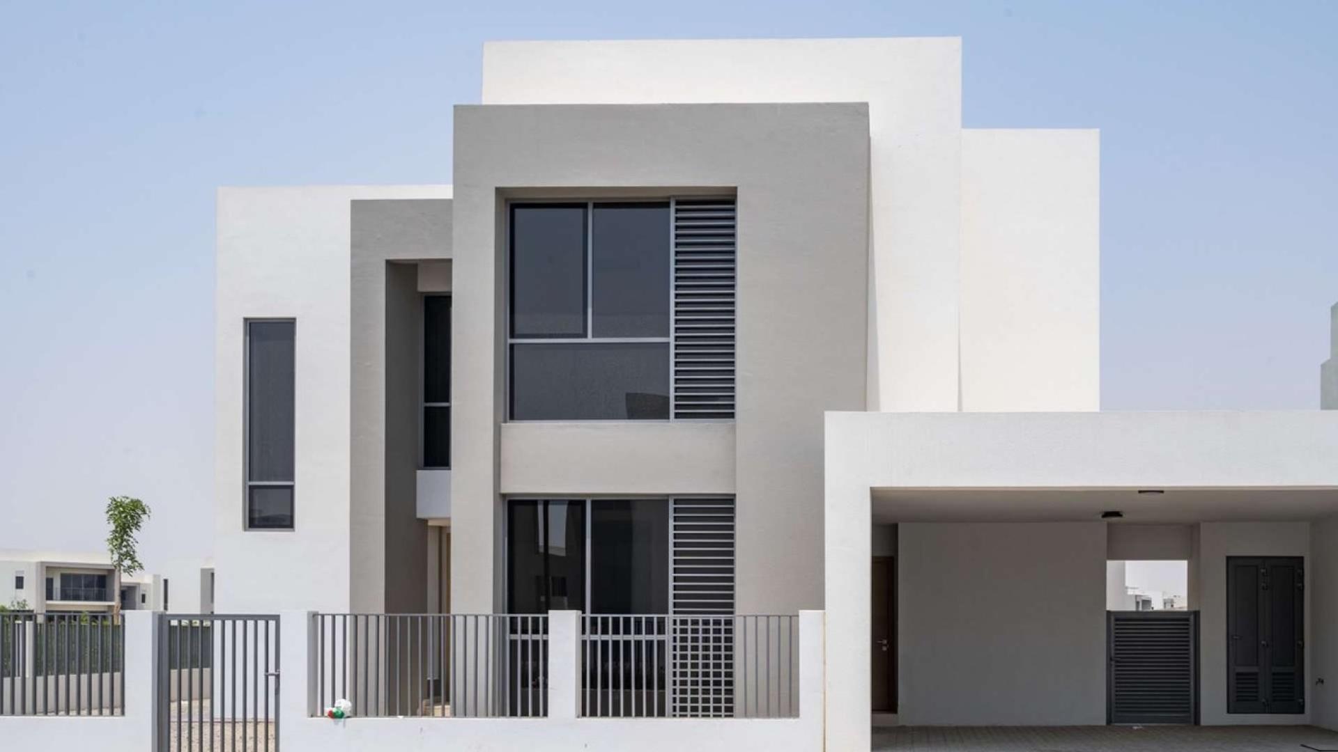 Modern open-plan kitchen and living area in Sidra Phase 1 villa, Dubai Hills Estate