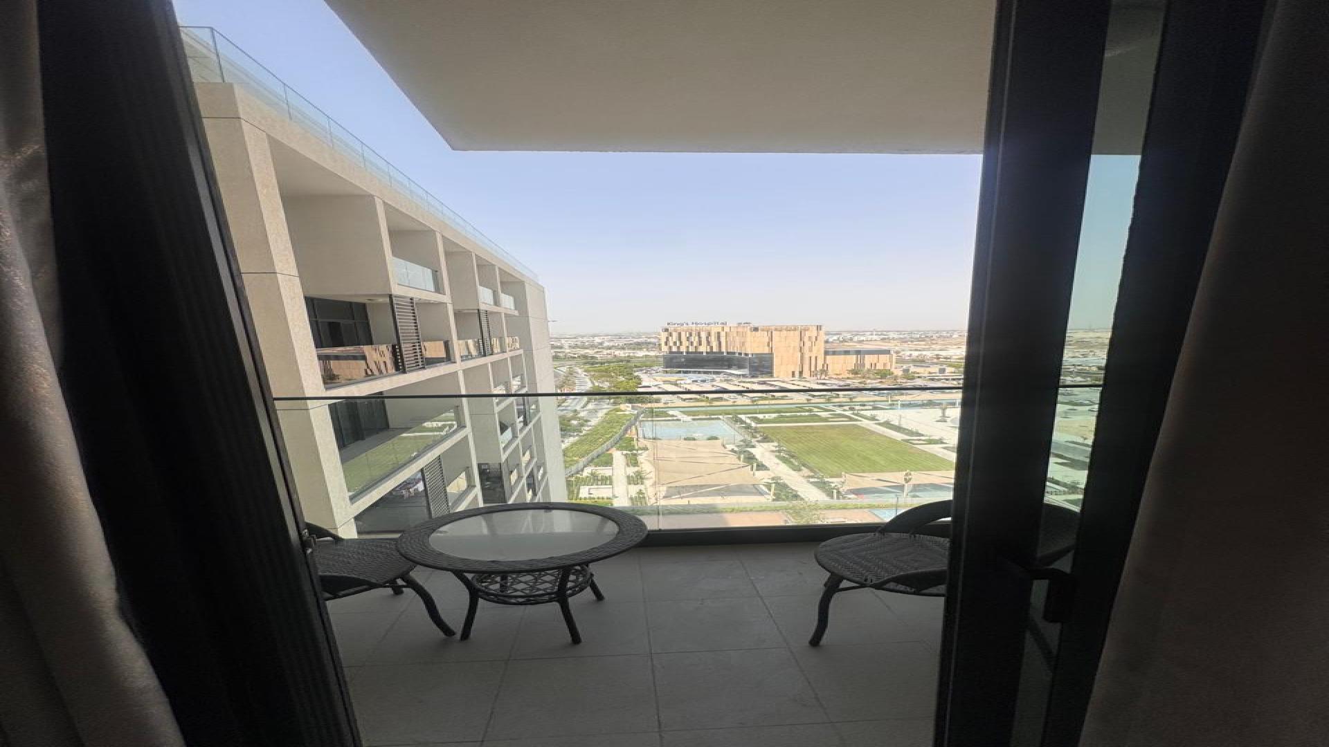 Modern bathroom in Prive Residence, Dubai Hills Estate apartment for sale. Ref No: LP45709