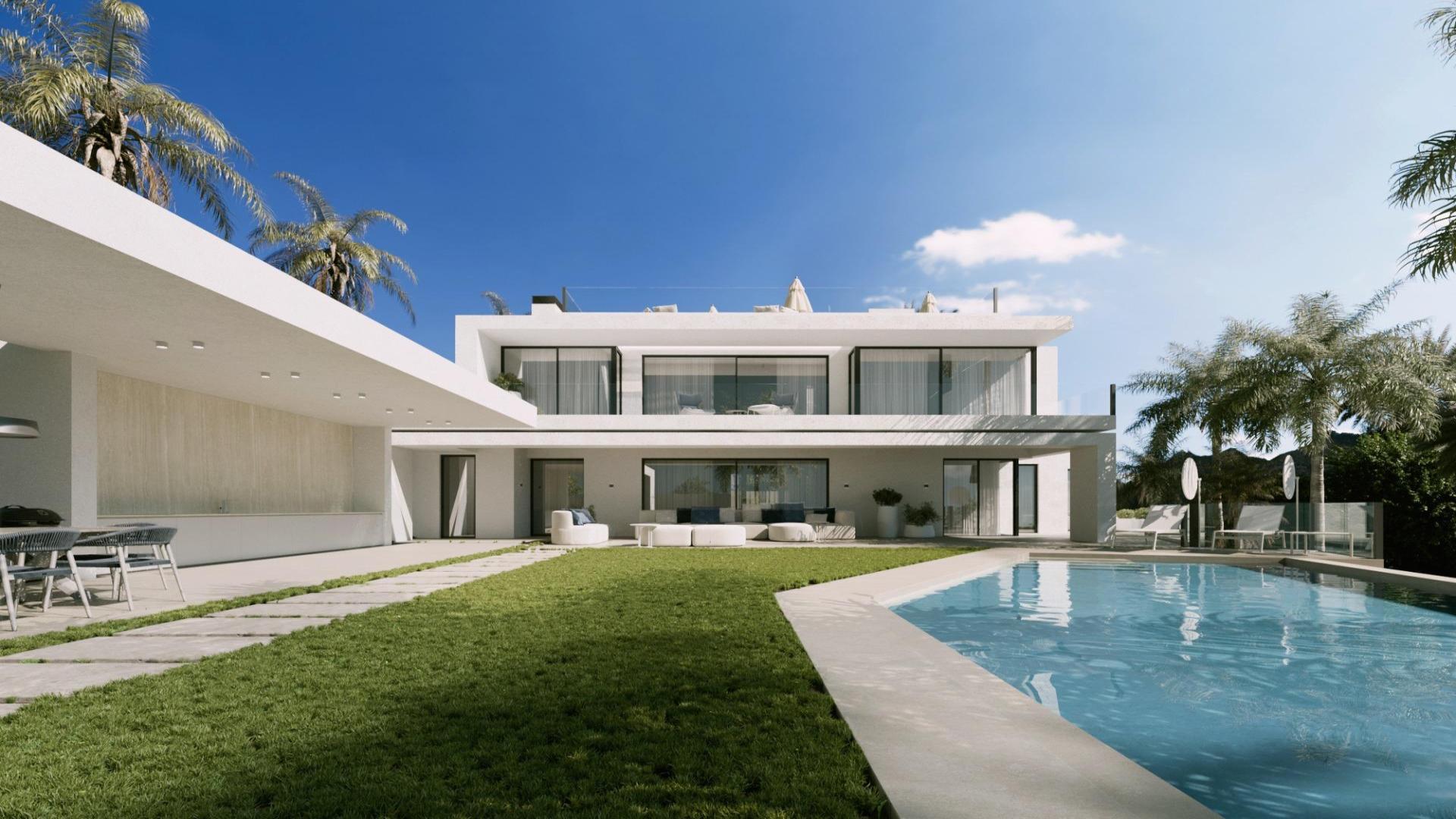 Luxury 6-bed villa with pool and garden in Cascada de Camoján, Marbella