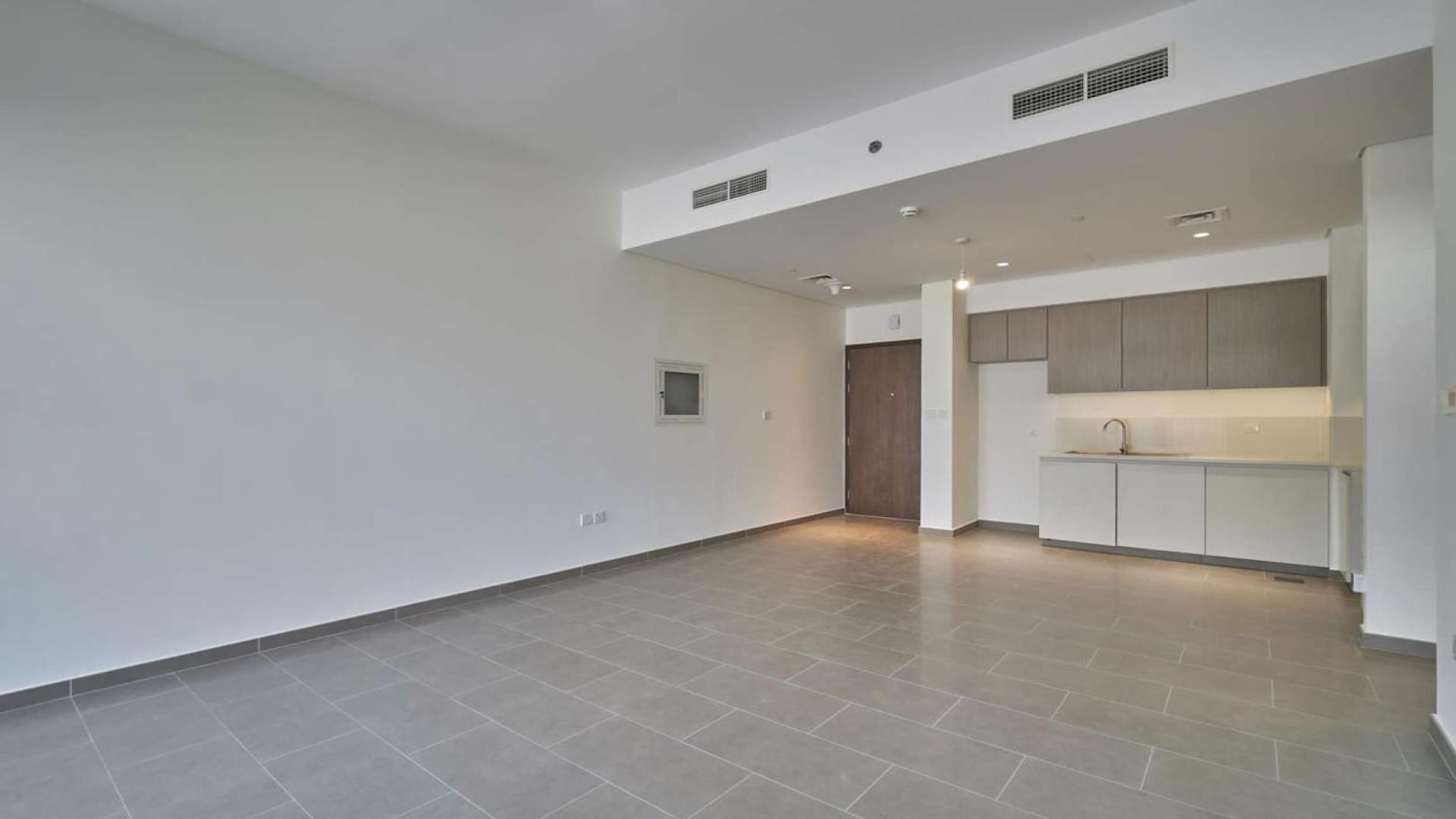 Modern kitchen in one-bedroom apartment, Park Heights, Dubai Hills Estate for rent