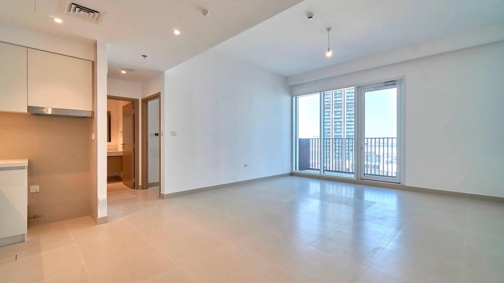 Modern one-bedroom apartment interior in Creek Horizon, Dubai Creek Harbour, near Vida Hotel