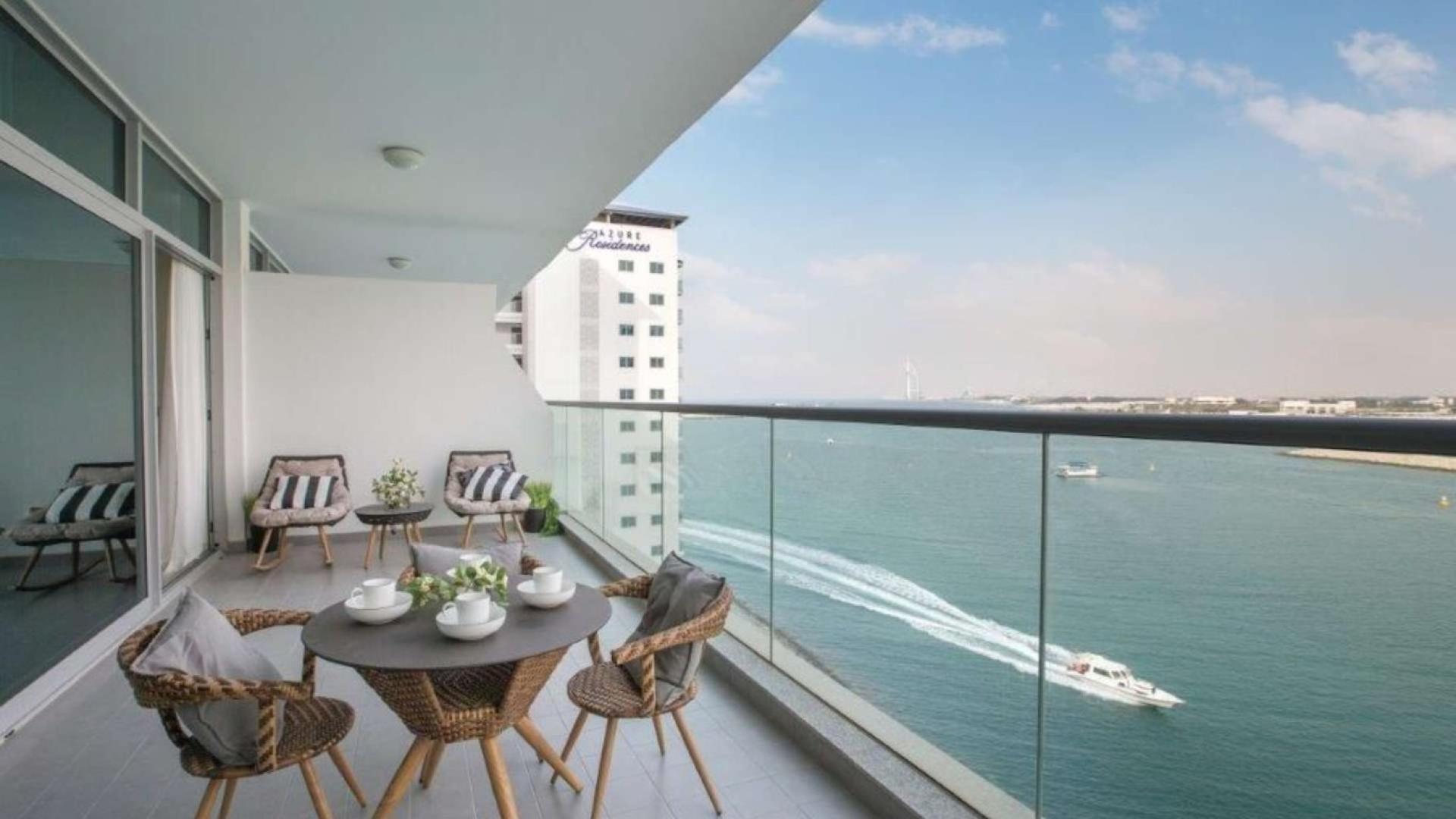 Furnished 1-bedroom apartment in Azure Residence, Palm Jumeirah with waterfront and city skyline views