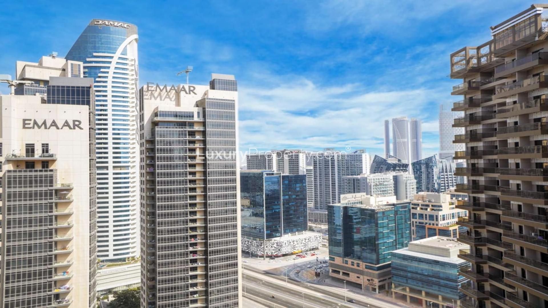 Modern kitchen in 1-bedroom apartment, South Ridge Tower 2, Downtown Dubai