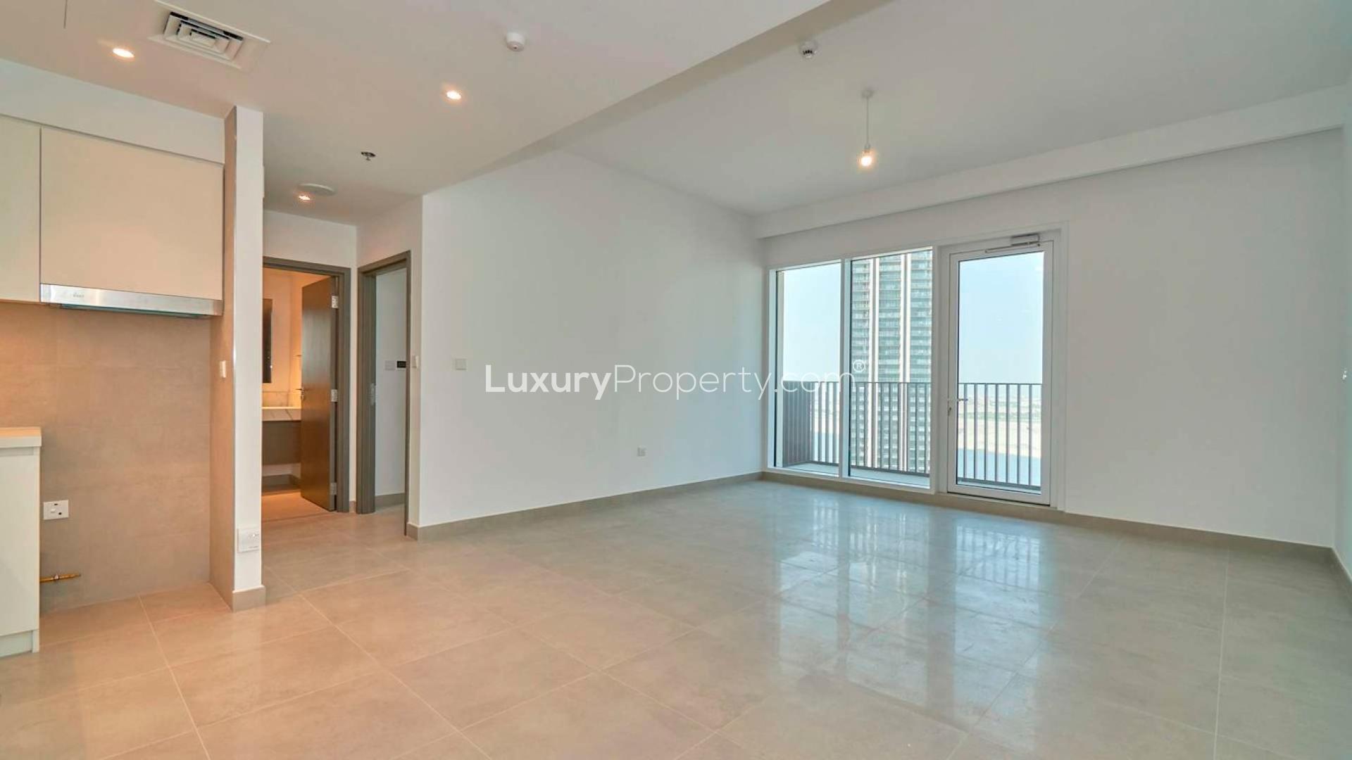 Skyline view of Creek Horizon towers in Dubai Creek Harbour, modern residential apartments