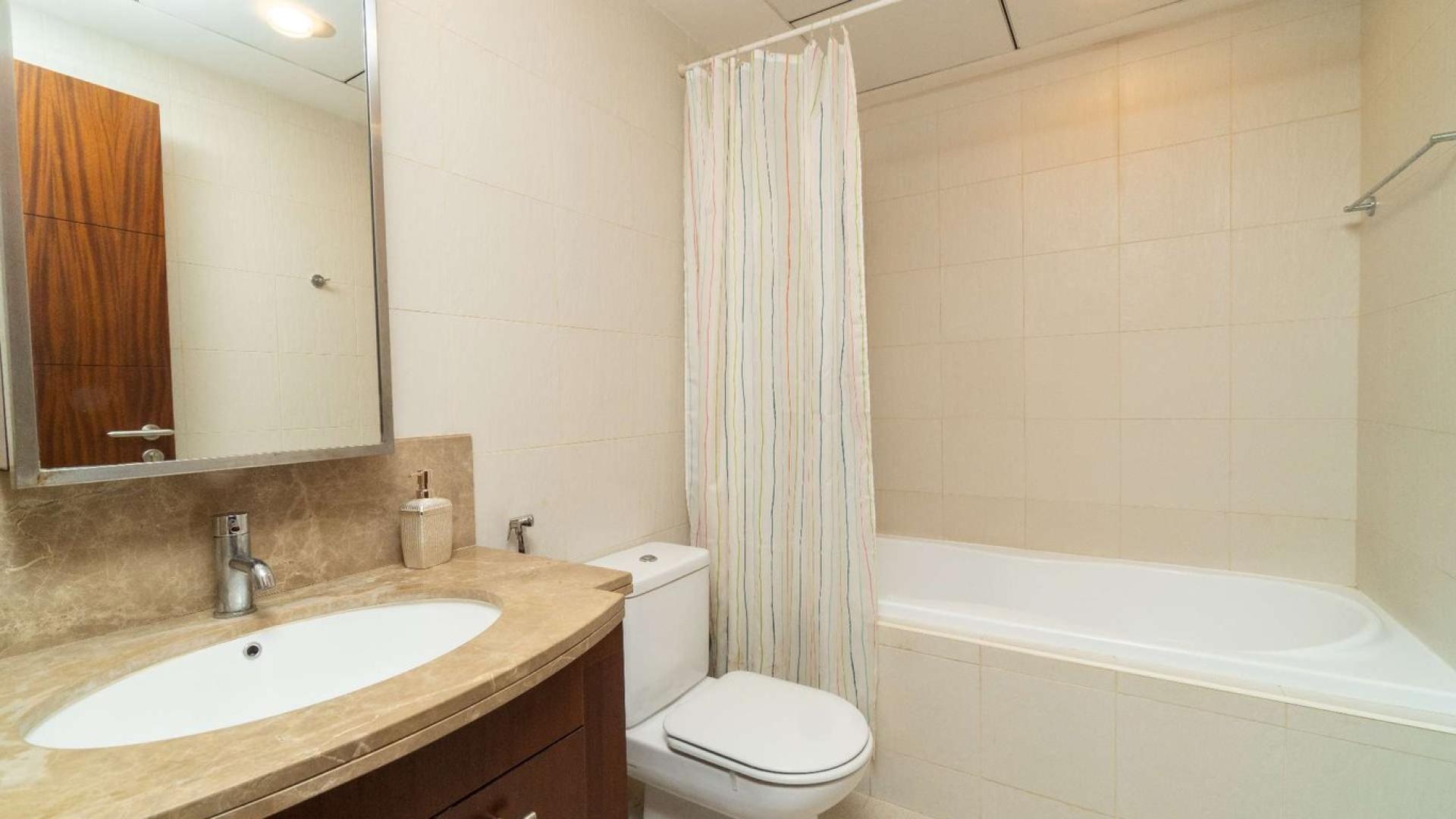 Exterior view of Standpoint Towers apartment for rent in Downtown Dubai, chiller free