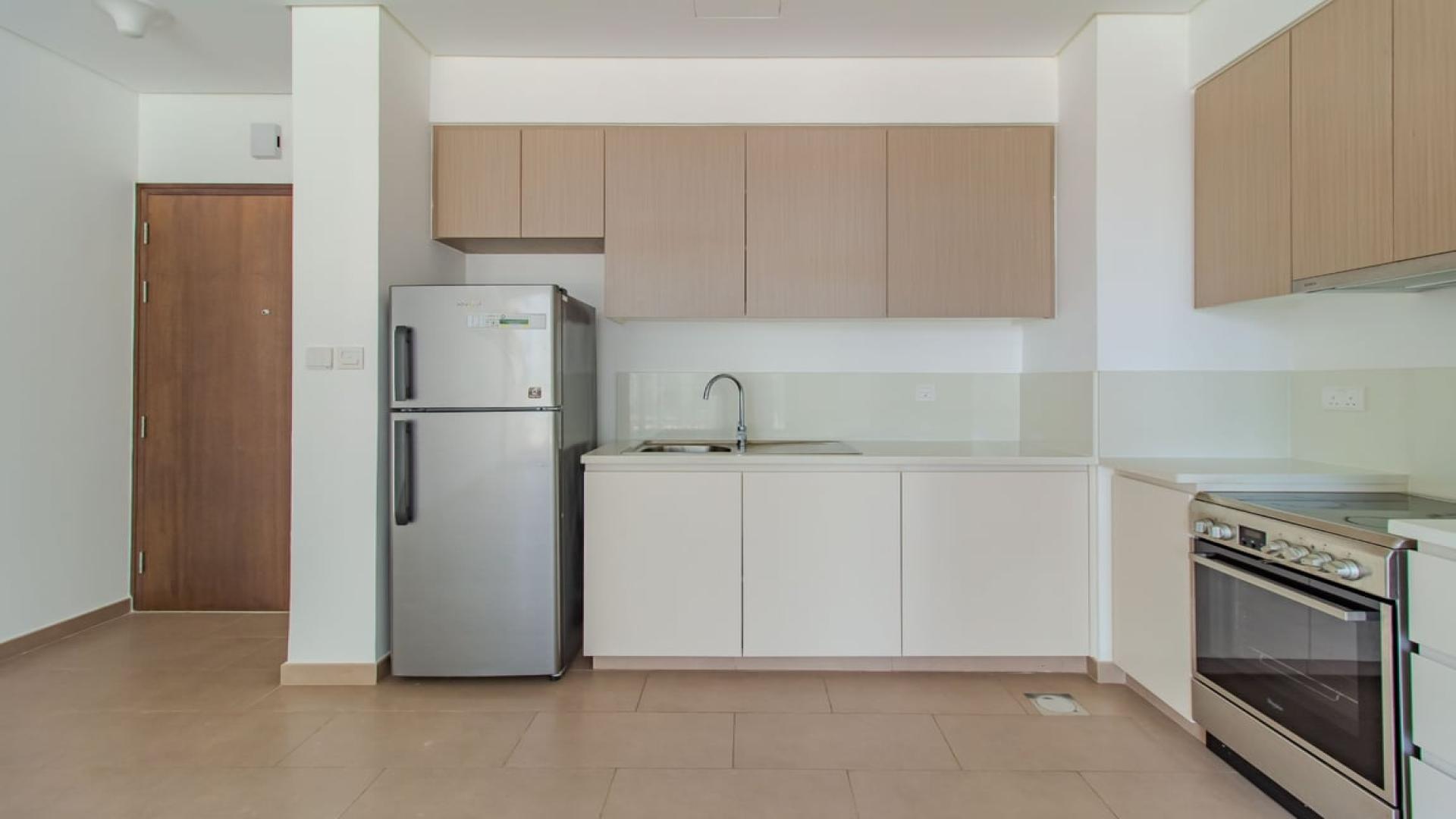Modern kitchen in 1-bedroom apartment, Dubai Hills Estate, Park Heights, available for rent