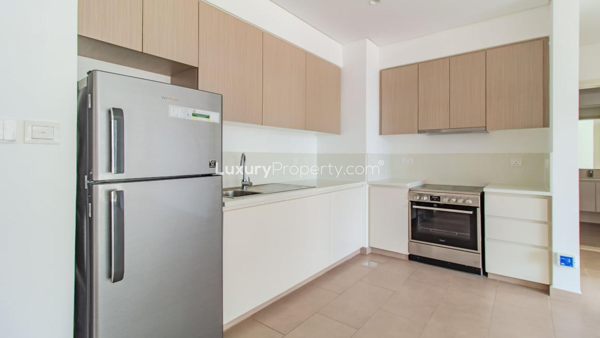 Vacant 1-bedroom apartment kitchen in Park Heights, Dubai Hills Estate, available for rent