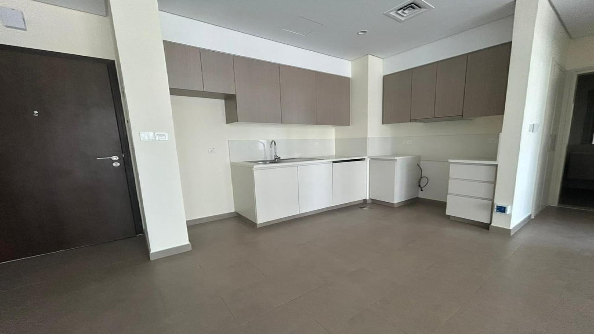Unfurnished 1-bedroom apartment interior in Park Heights, Dubai Hills Estate, available for rent