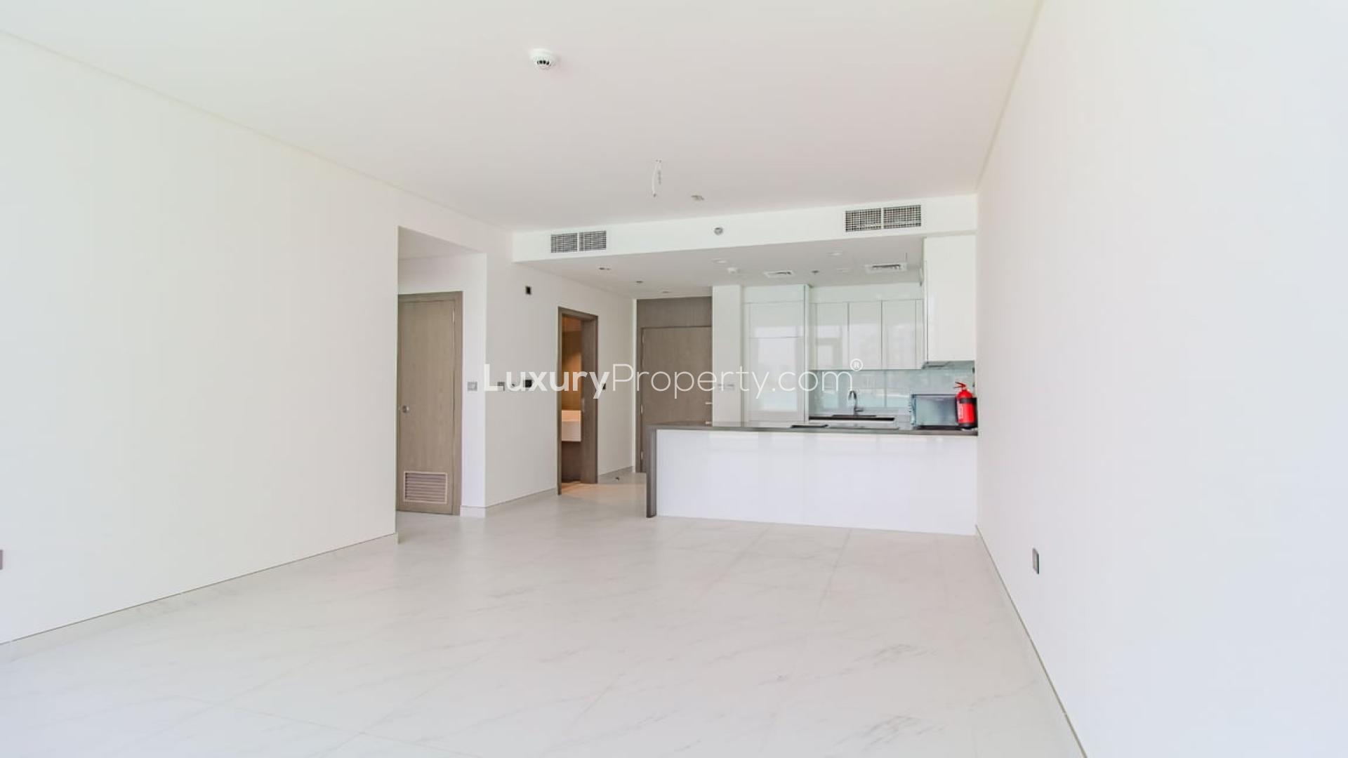Luxurious apartment terrace overlooking pool in District One, Mohammed Bin Rashid City