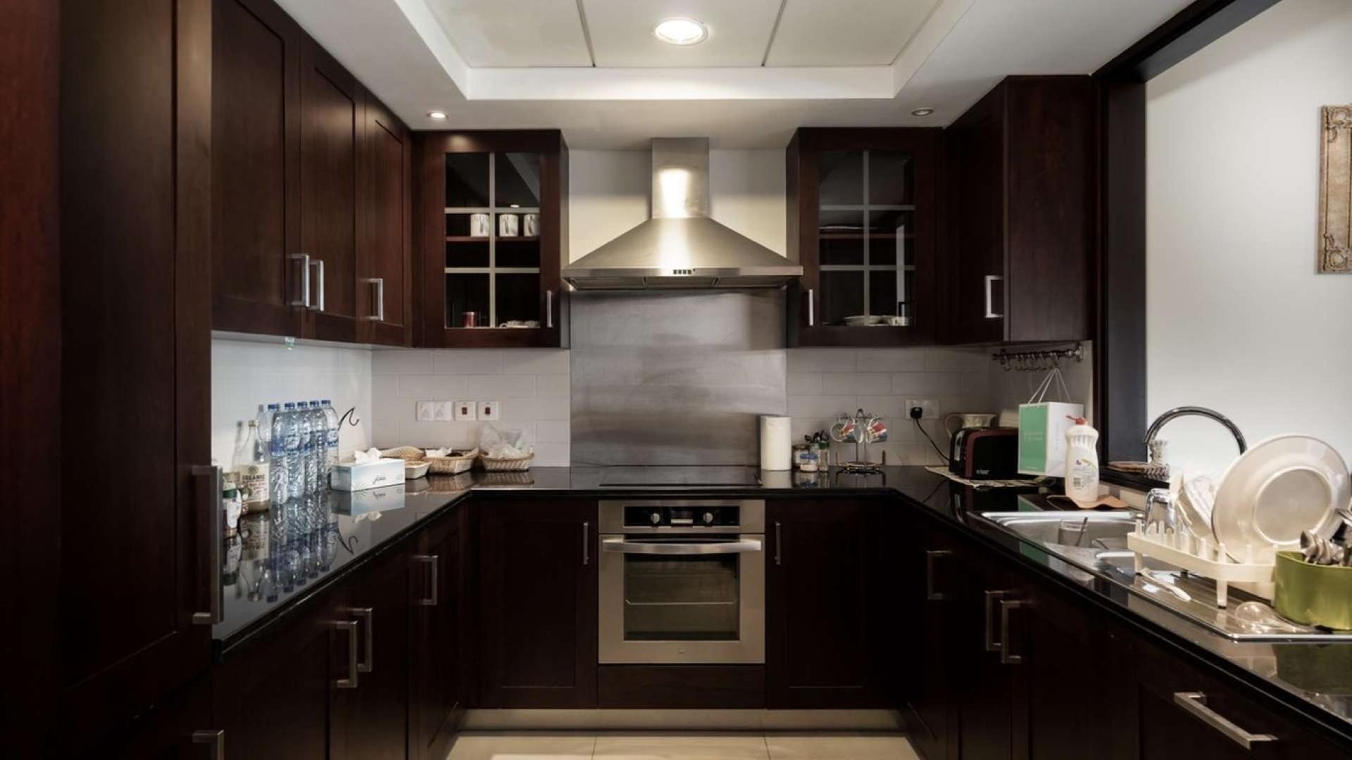 Fountain view from large 1-bedroom apartment in Downtown Dubai, 29 Burj Boulevard