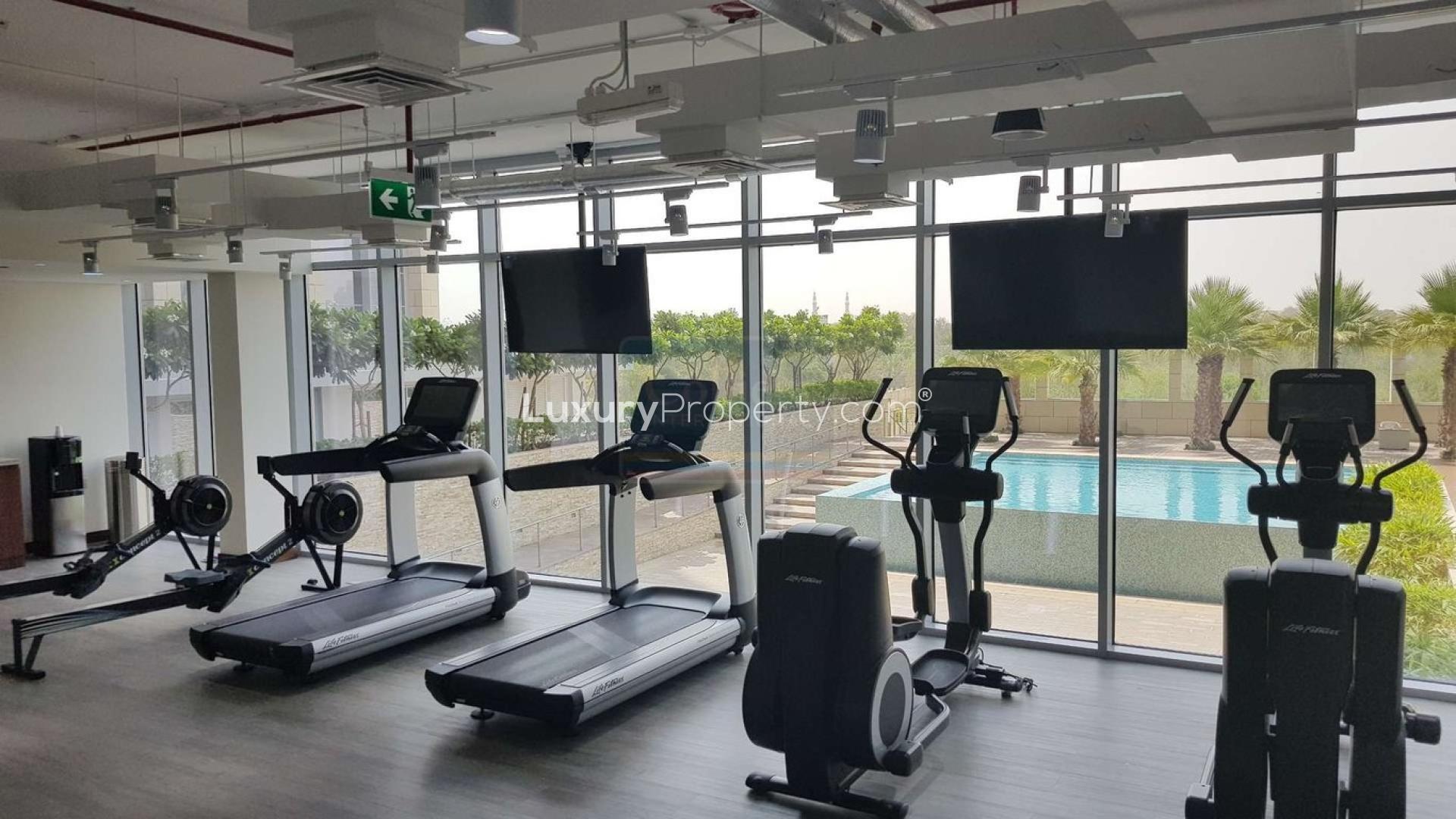 High floor apartment entrance and kitchen in Burj Daman, DIFC for sale