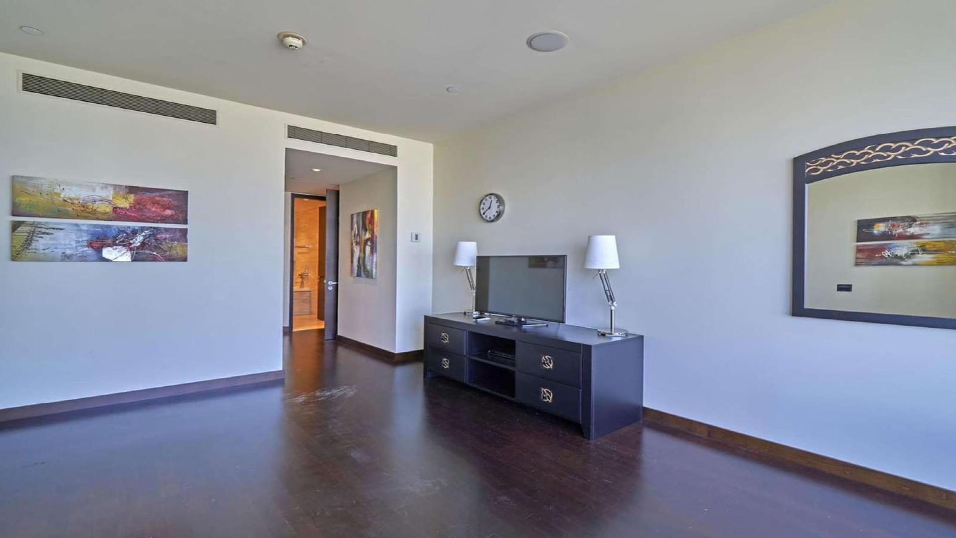 High-floor apartment for sale in Burj Khalifa Area, Downtown Dubai. Ideal investment opportunity