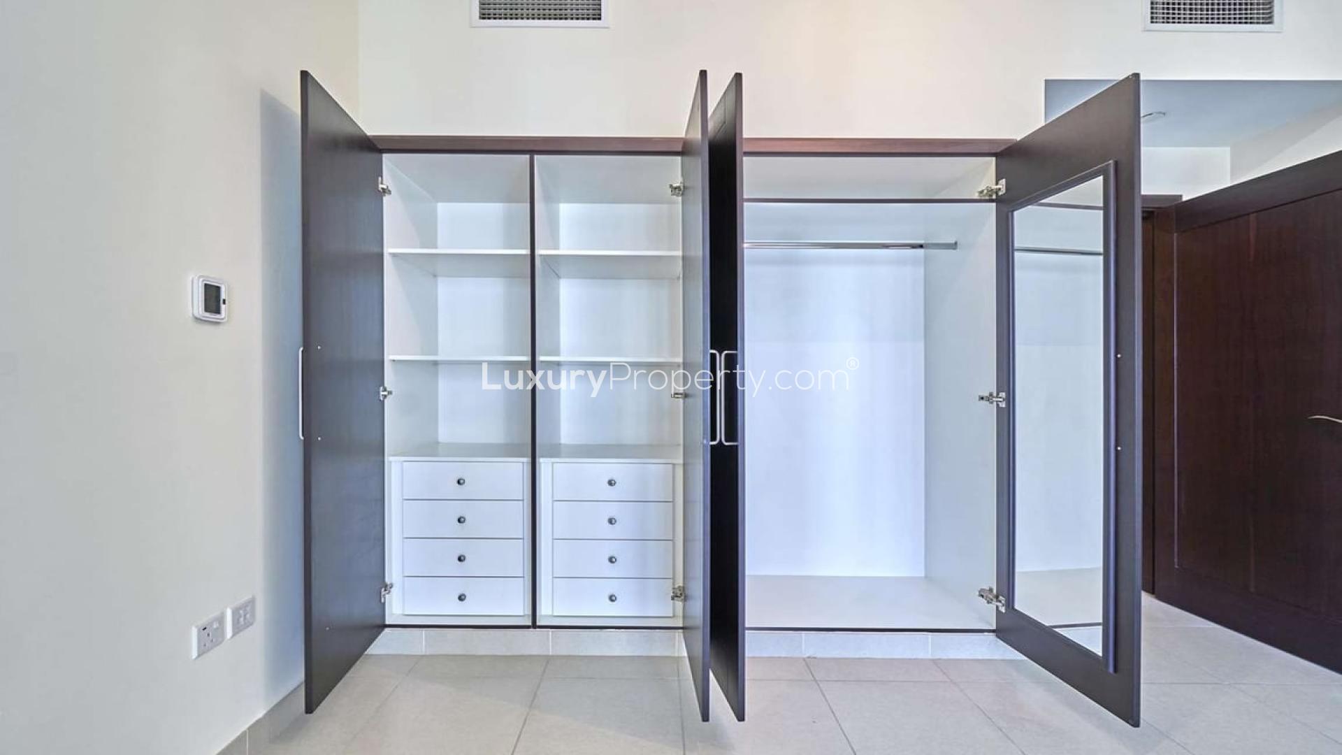 Open wardrobe in one-bedroom apartment, Tanaro, The Views, for sale, LP06468
