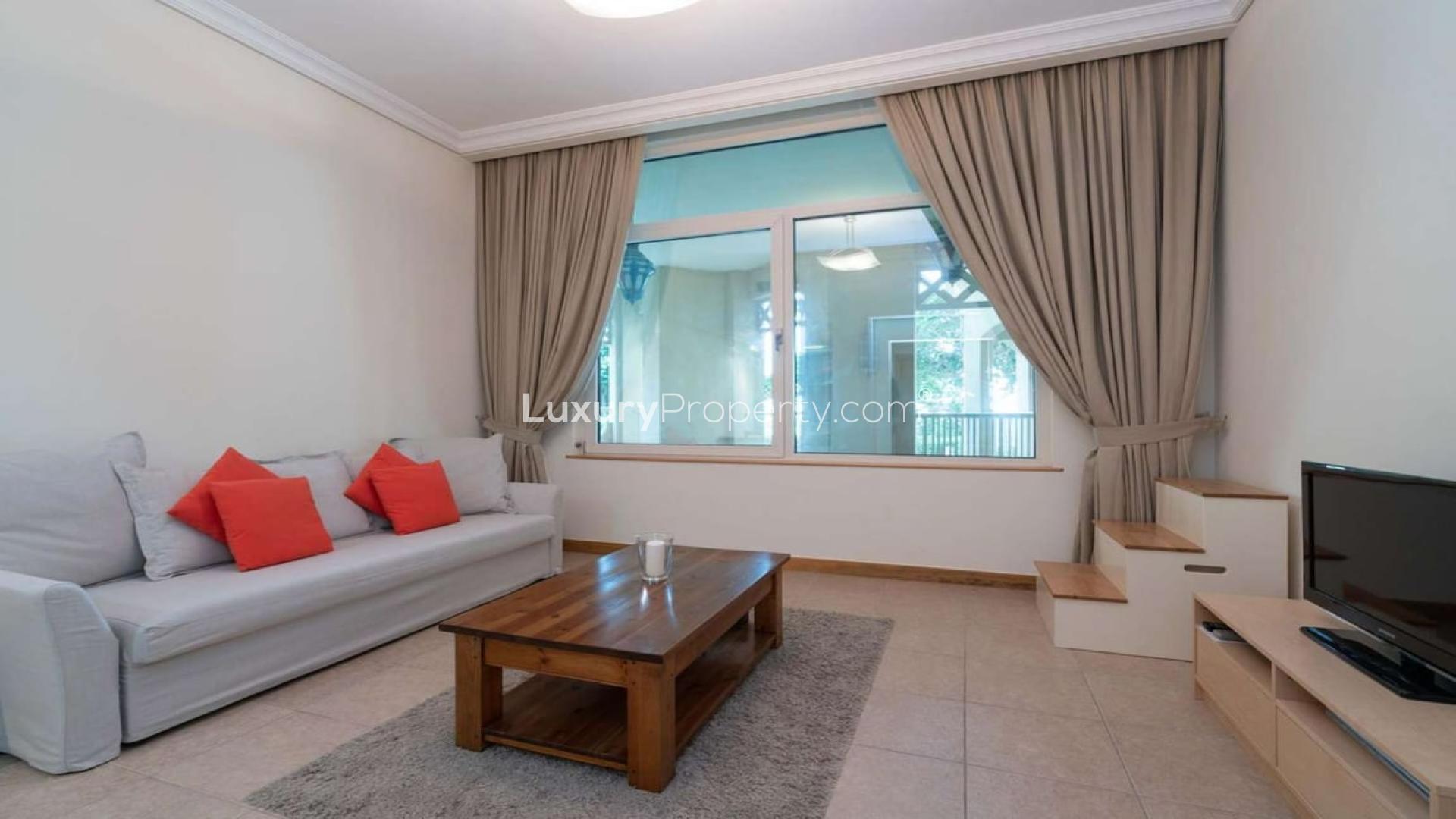 Palm Jumeirah Shoreline Apartments park view, spacious ground floor unit for sale