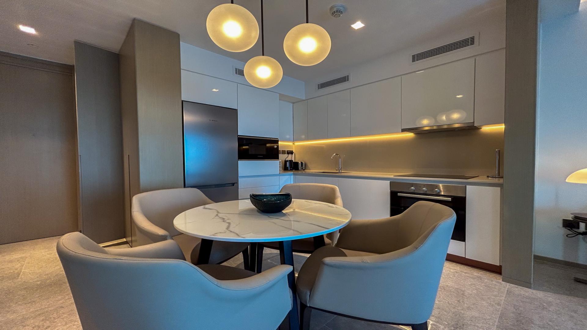 Modern kitchen in luxury 1-bedroom apartment, Address Harbour Point, Dubai Creek Harbour