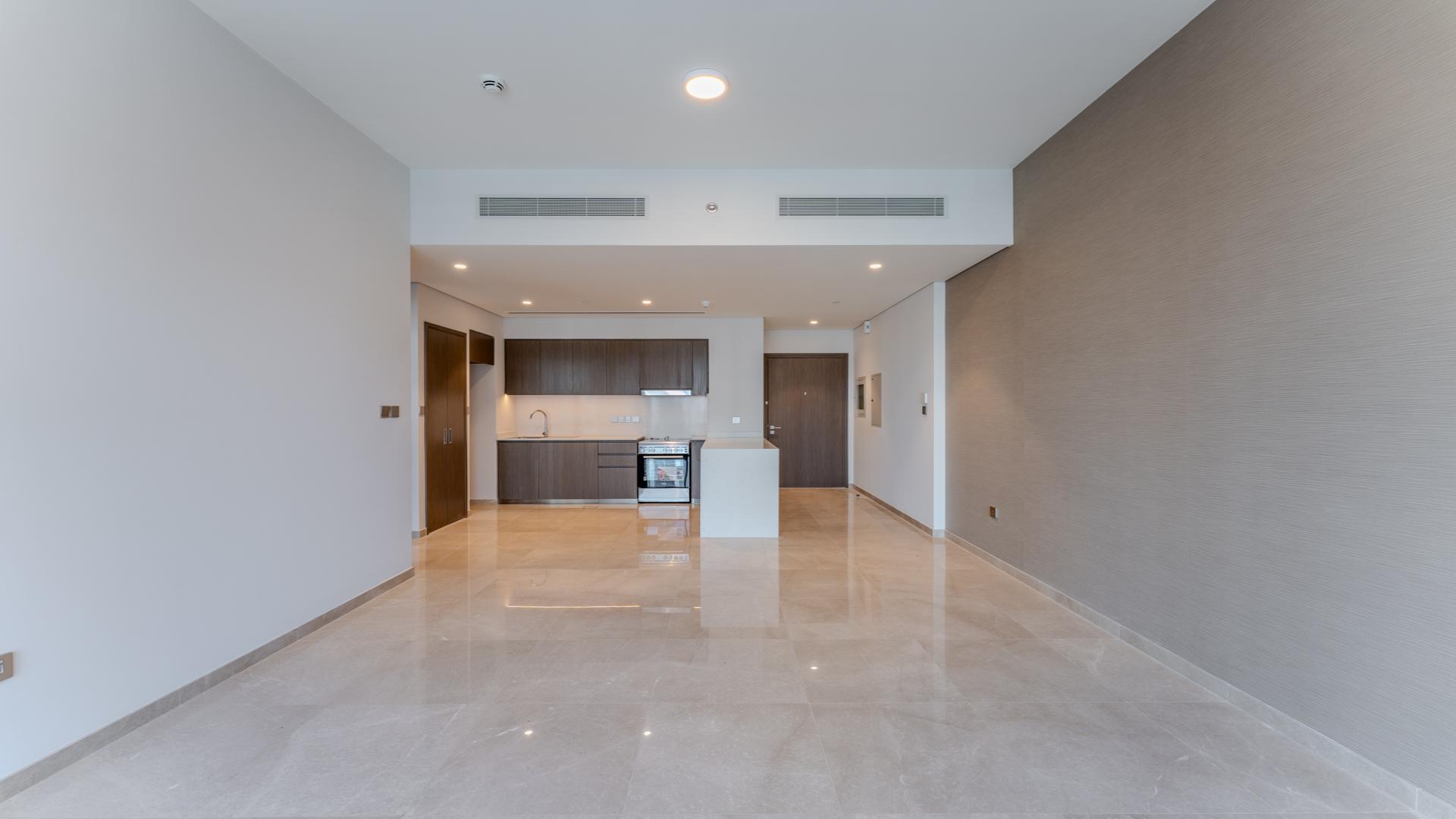 High-end kitchen in spacious Downtown Dubai apartment, Opera District, featuring modern design elements
