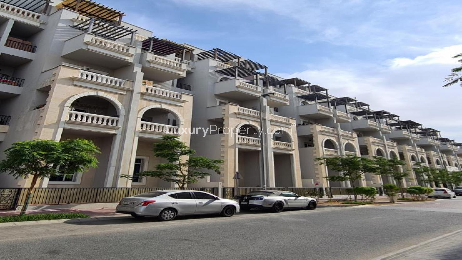 One bedroom apartment up on a high floor at Autumn 2 in Jumeirah Village Circle