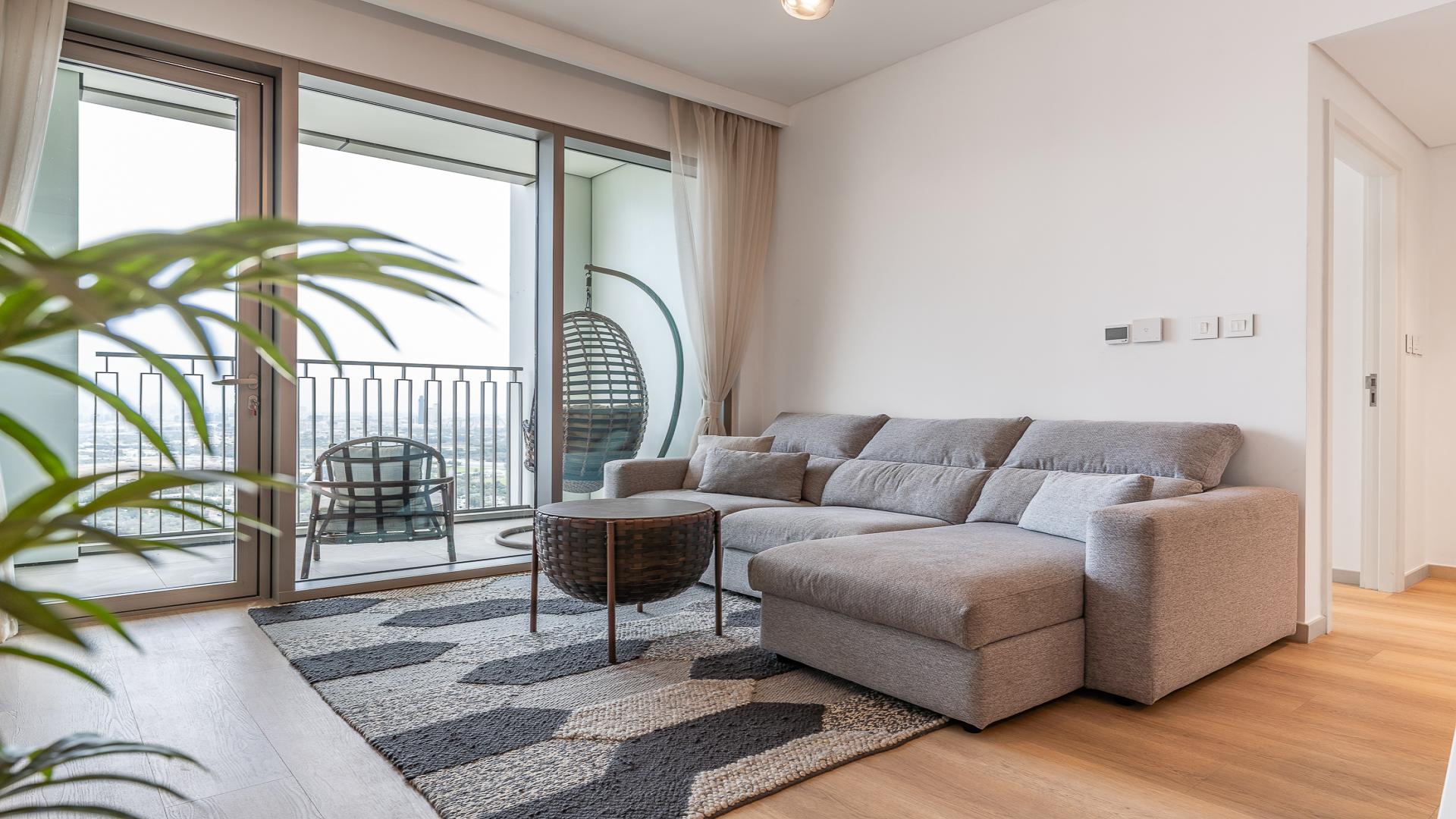 Luxurious living room in Downtown Views II, Downtown Dubai apartment for rent